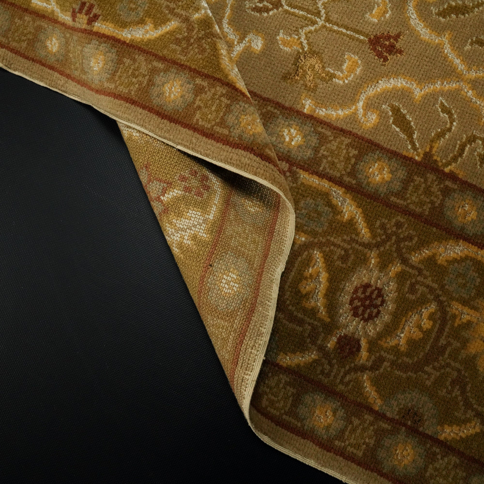 Sultan Series Hand-Woven Flower Patterned Cream Silk Carpet