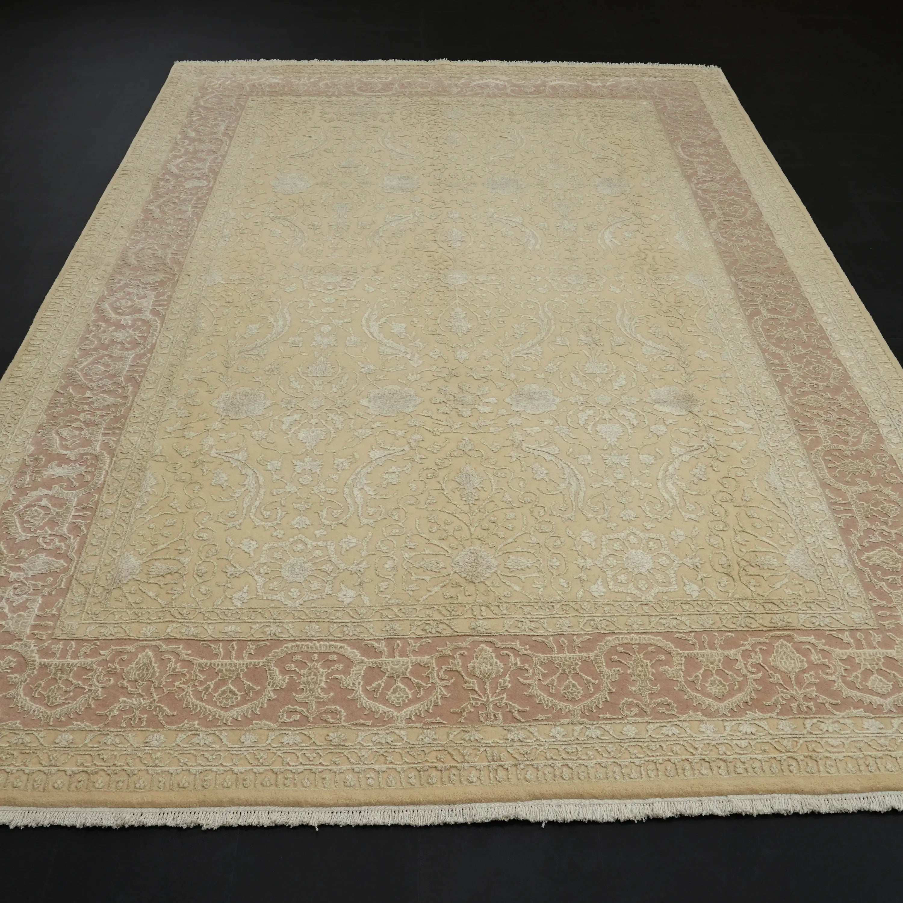 Sultanahmet Series Handwoven Floral Pattern Cream Wool Rug