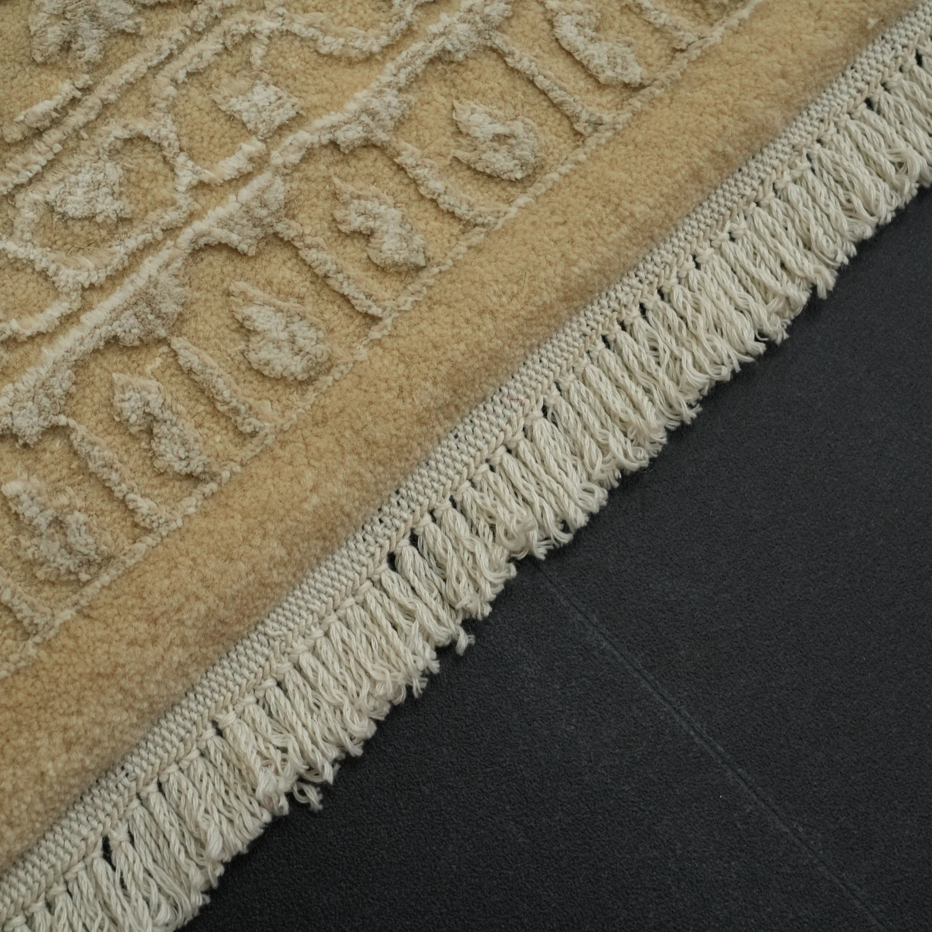 Sultanahmet Series Handwoven Floral Pattern Cream Wool Rug