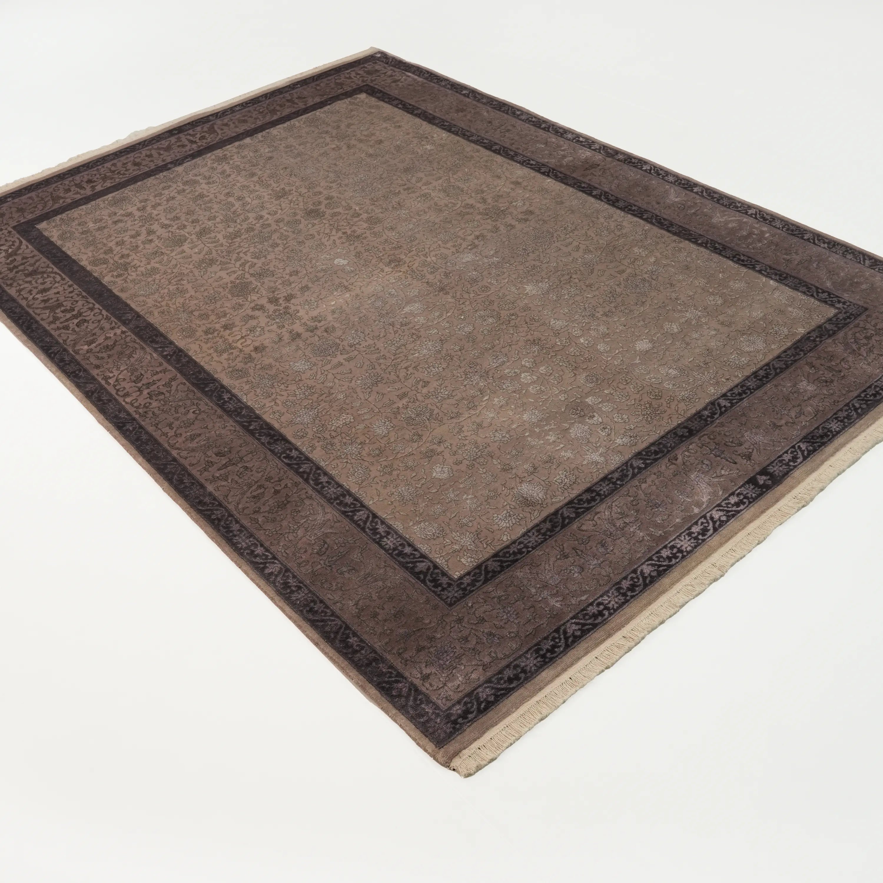 Sultanahmet Series Handwoven Flower Patterned Purple Wool Rug