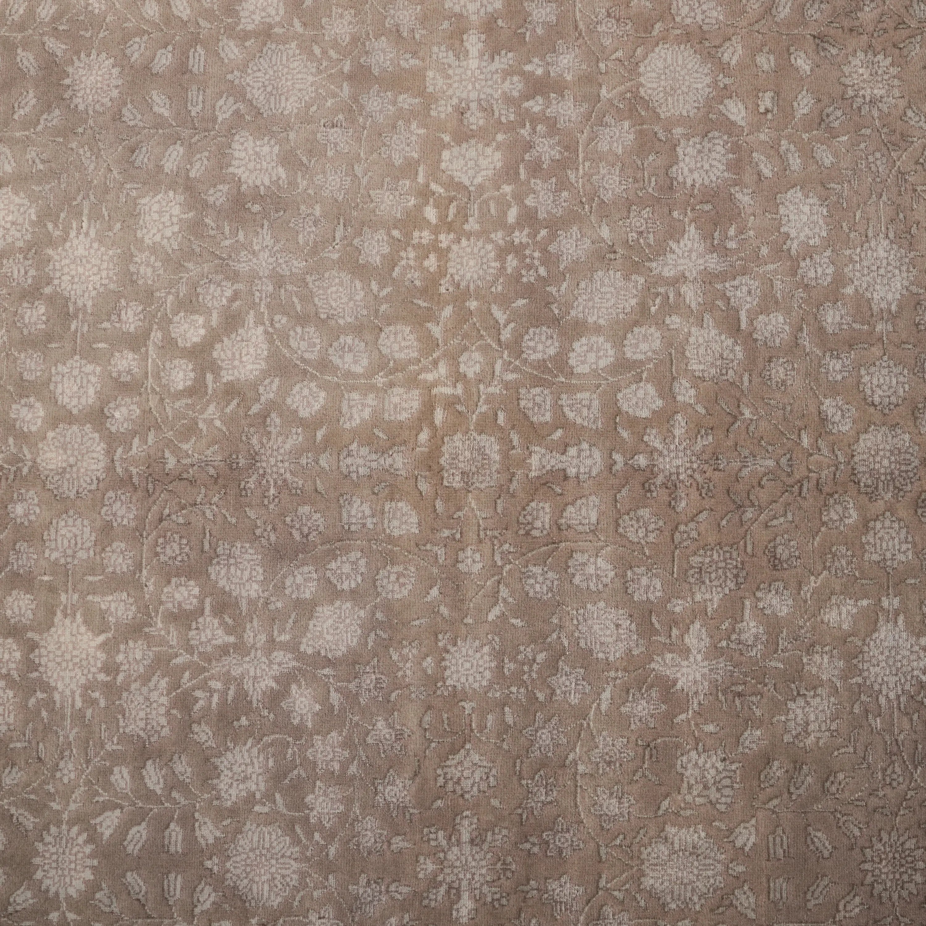 Sultanahmet Series Handwoven Flower Patterned Purple Wool Rug