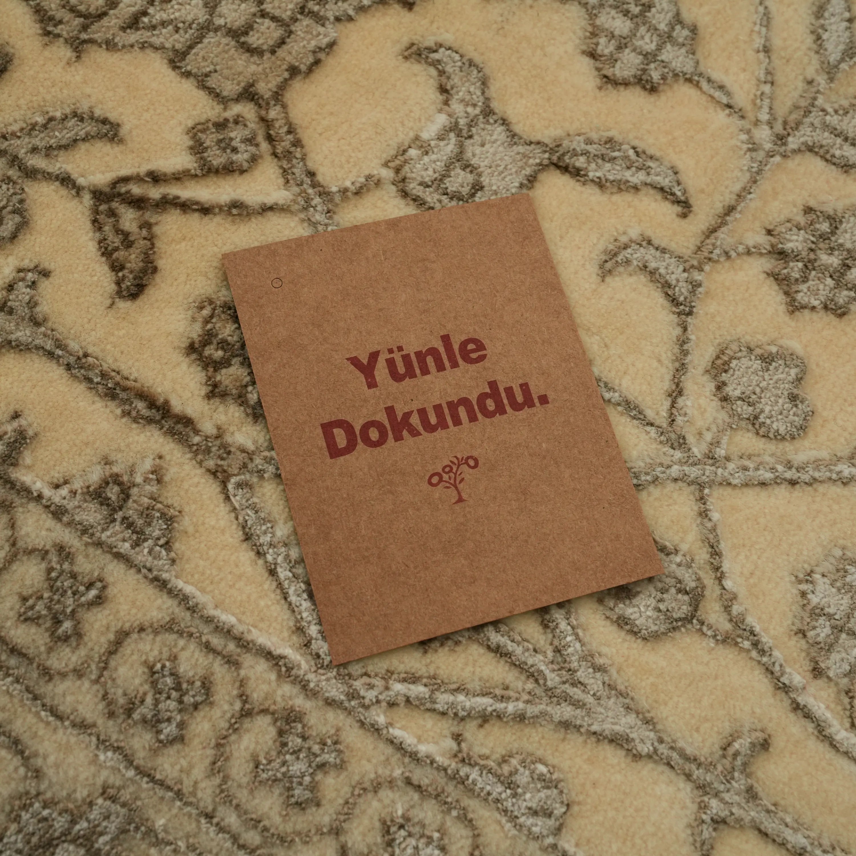 Sultanahmet Series Handwoven Floral Pattern Wool Cream Rug