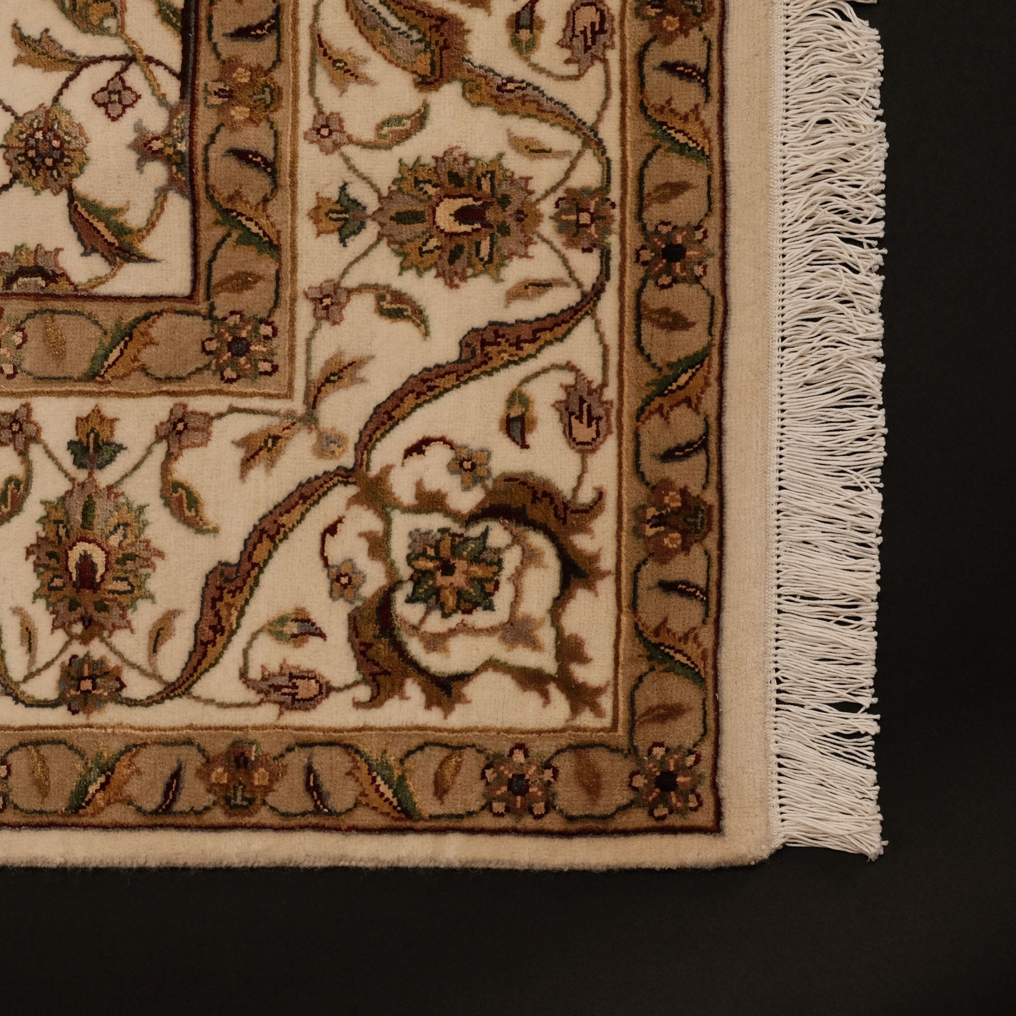 Sultanahmet Series Floral Design Hand Woven Carpet