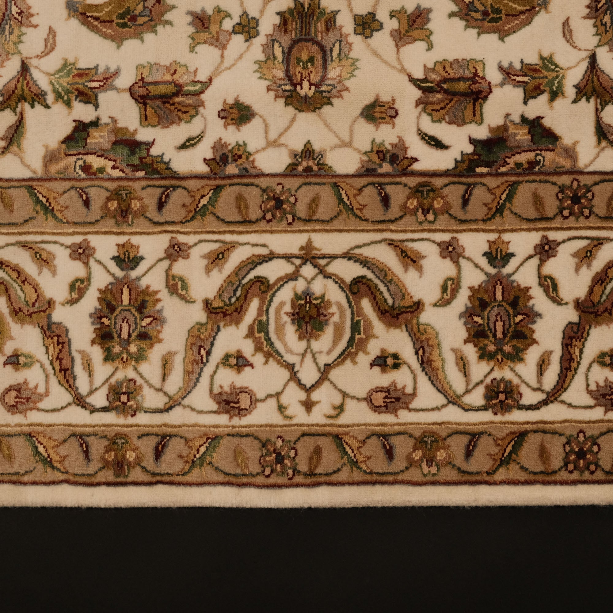 Sultanahmet Series Floral Design Hand Woven Carpet