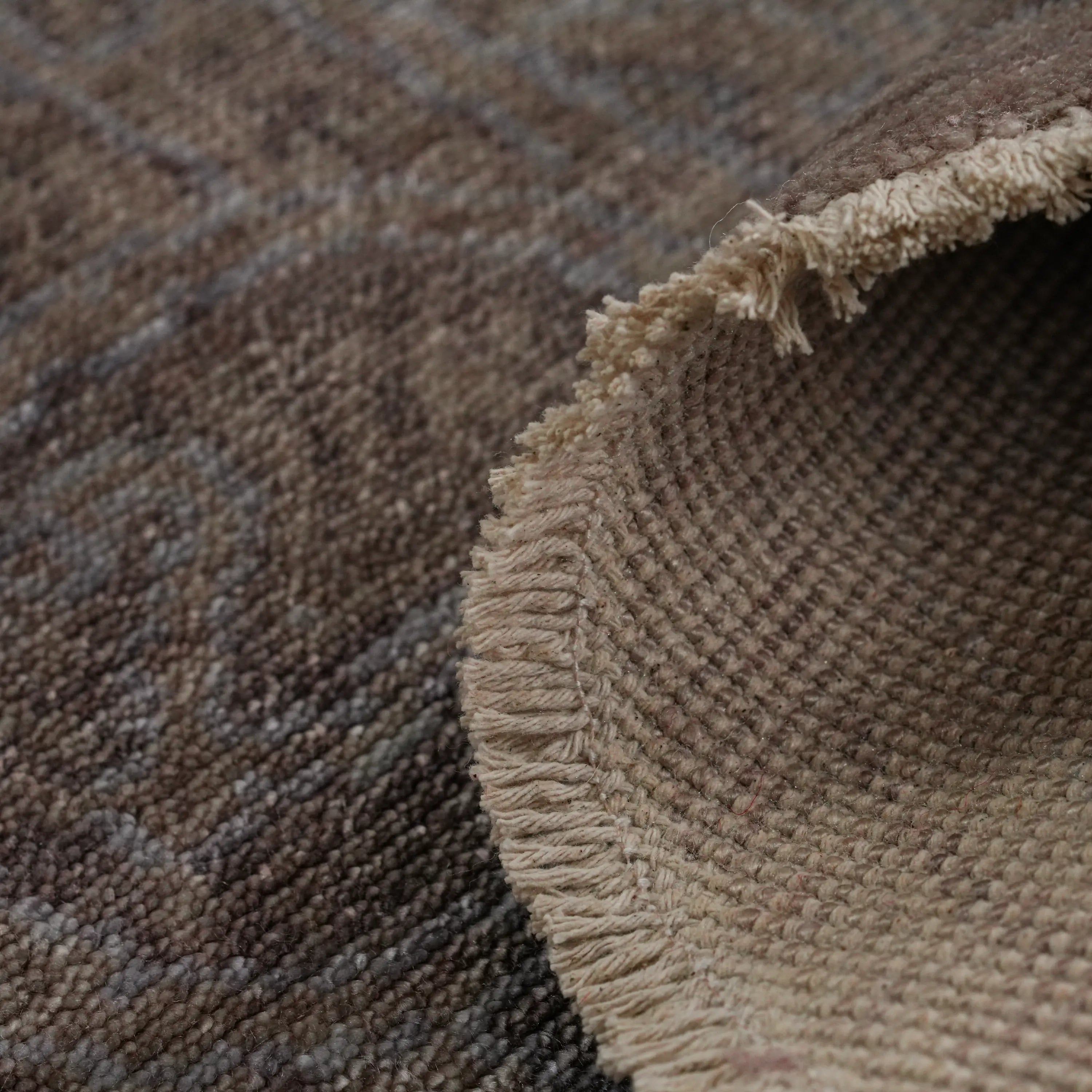 Taftan Series Vintage Patterned Tencel Loom Woven Rug