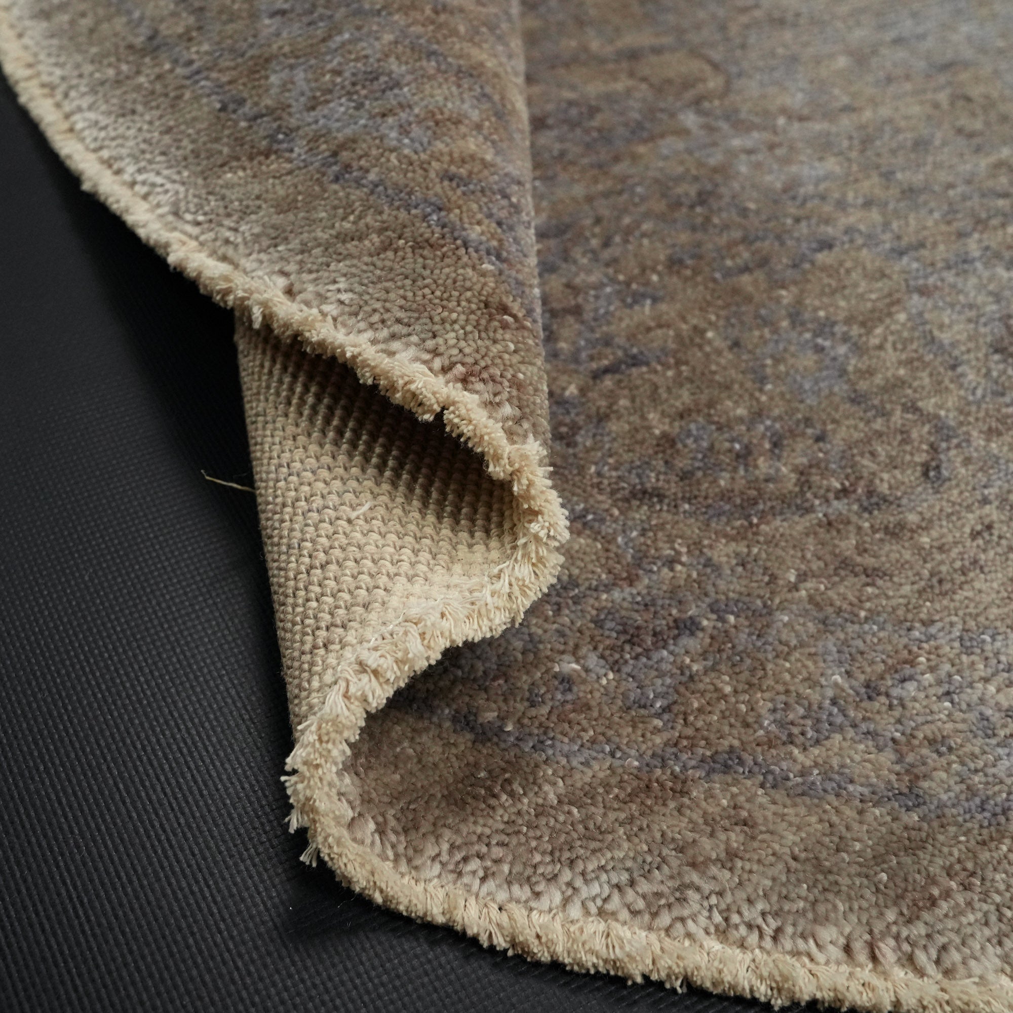 Taftan Series Vintage Patterned Beige Round Special Countertop Carpet