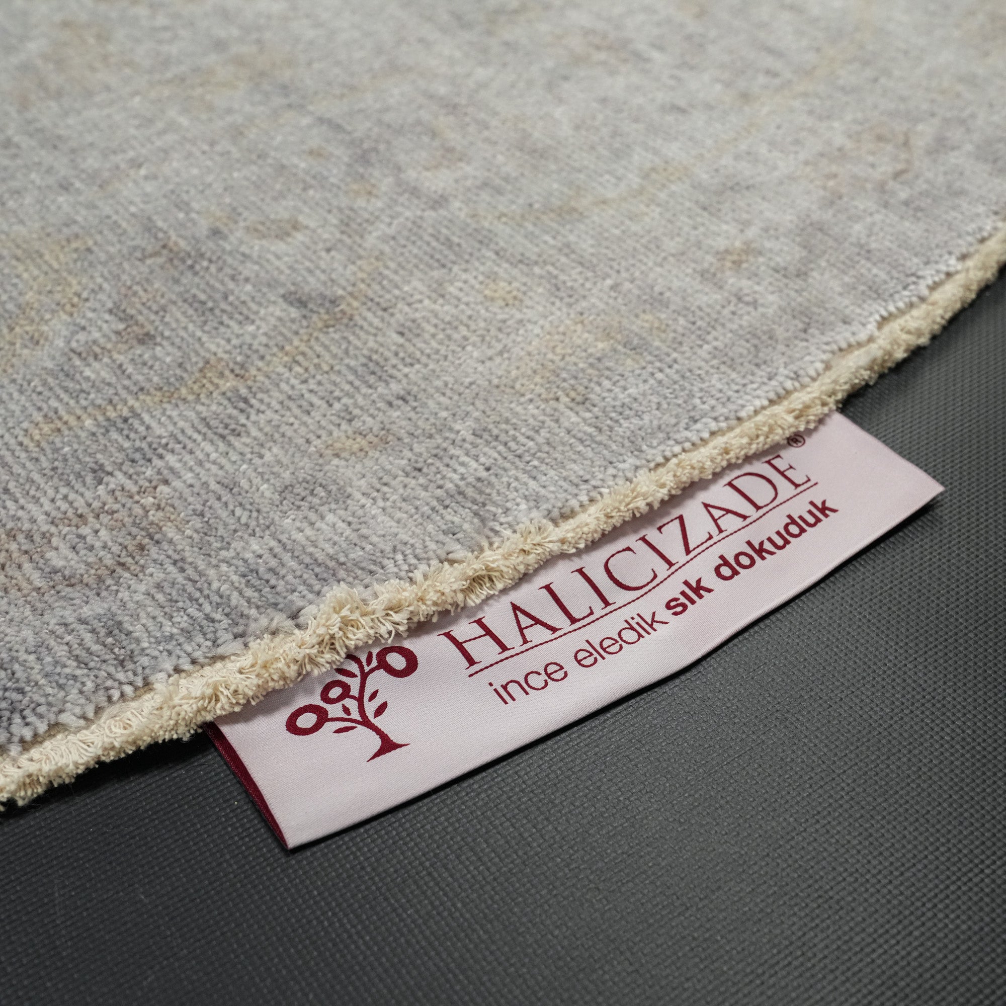 Taftan Series Vintage Patterned Gray Round Special Loom Carpet