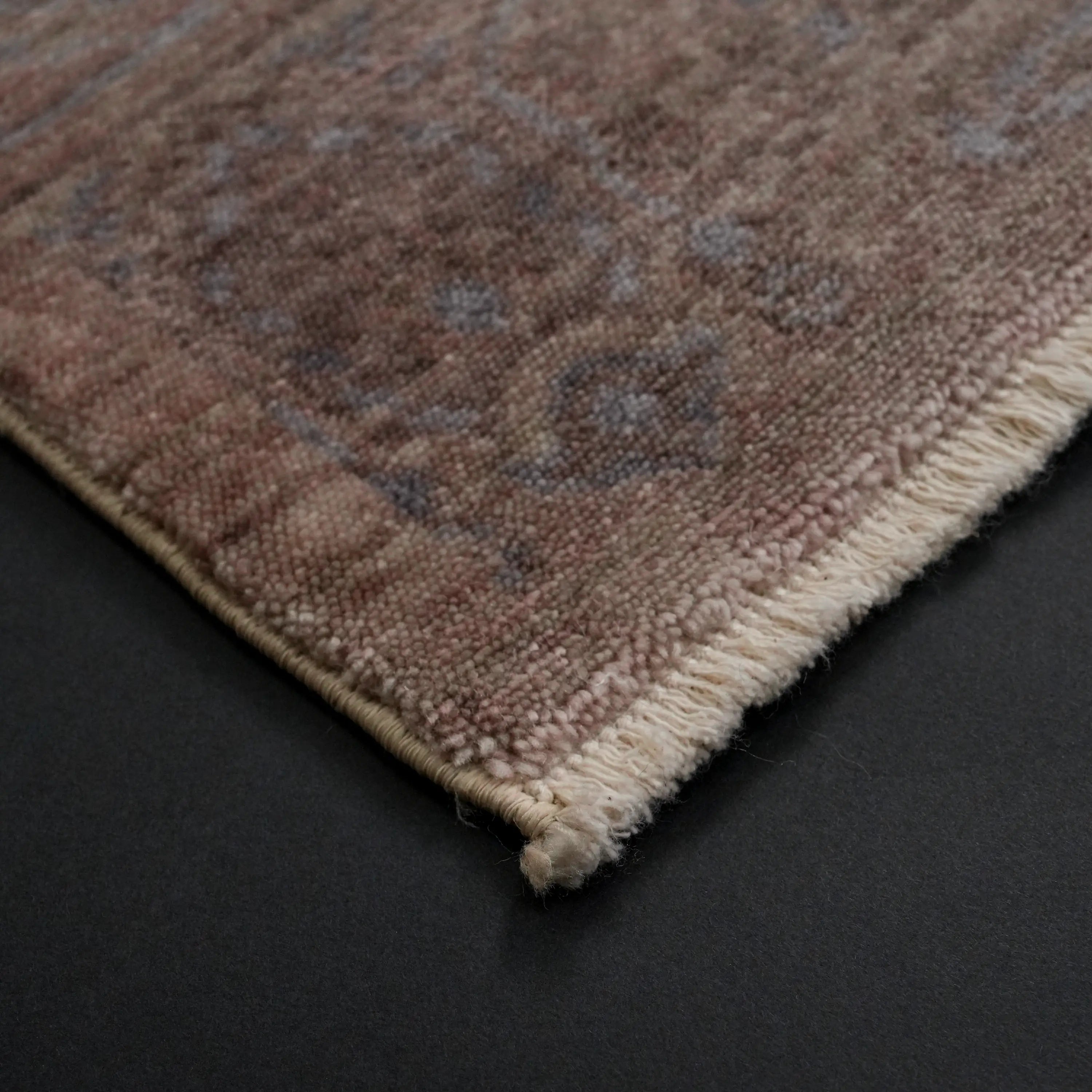 Taftan Vintage Design Machine Woven Carpet