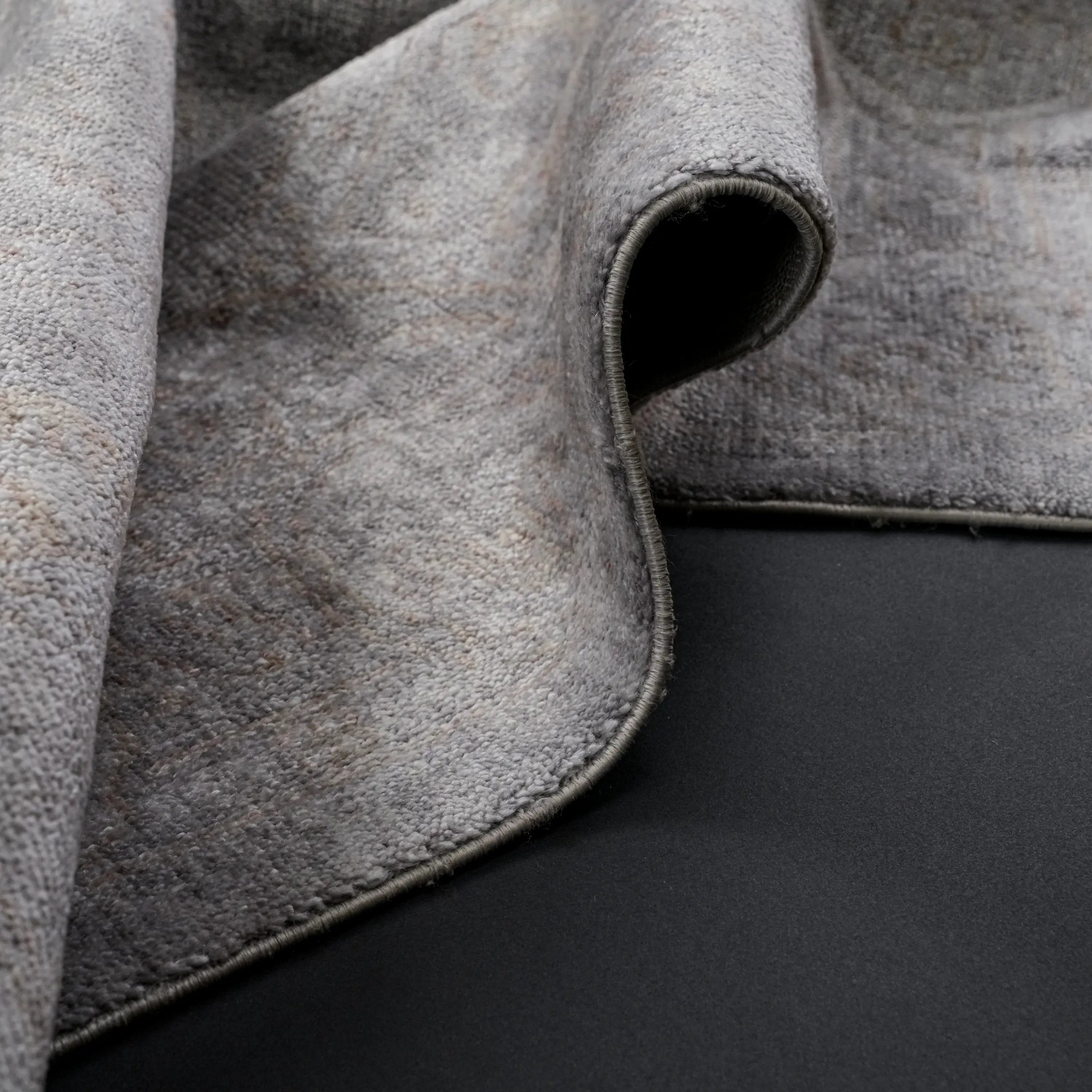 Taftan Vintage Design Machine Woven Carpet