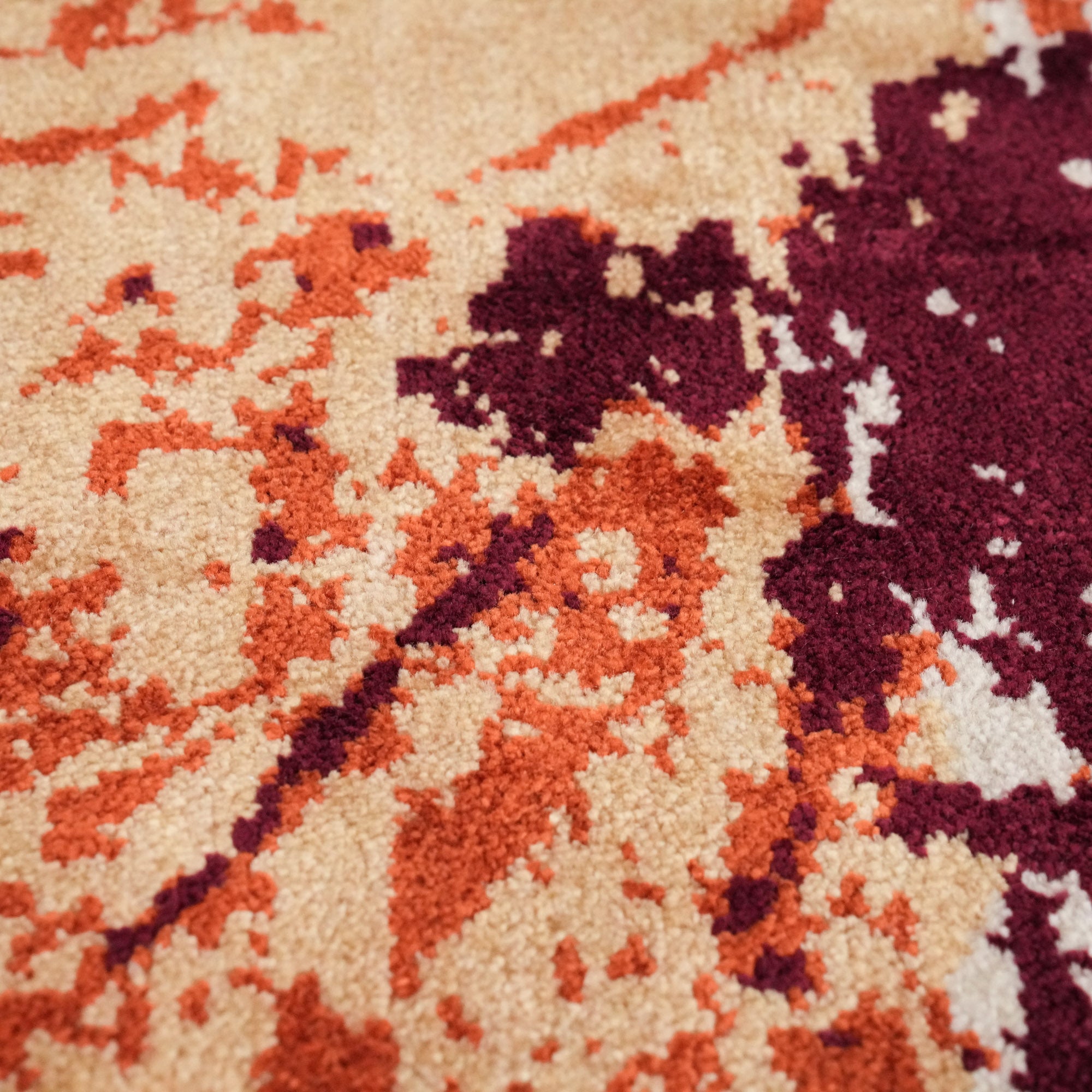 Tempus Series Asymmetrical Floral Cut Orange/Terra Bamboo Special Loom Carpet