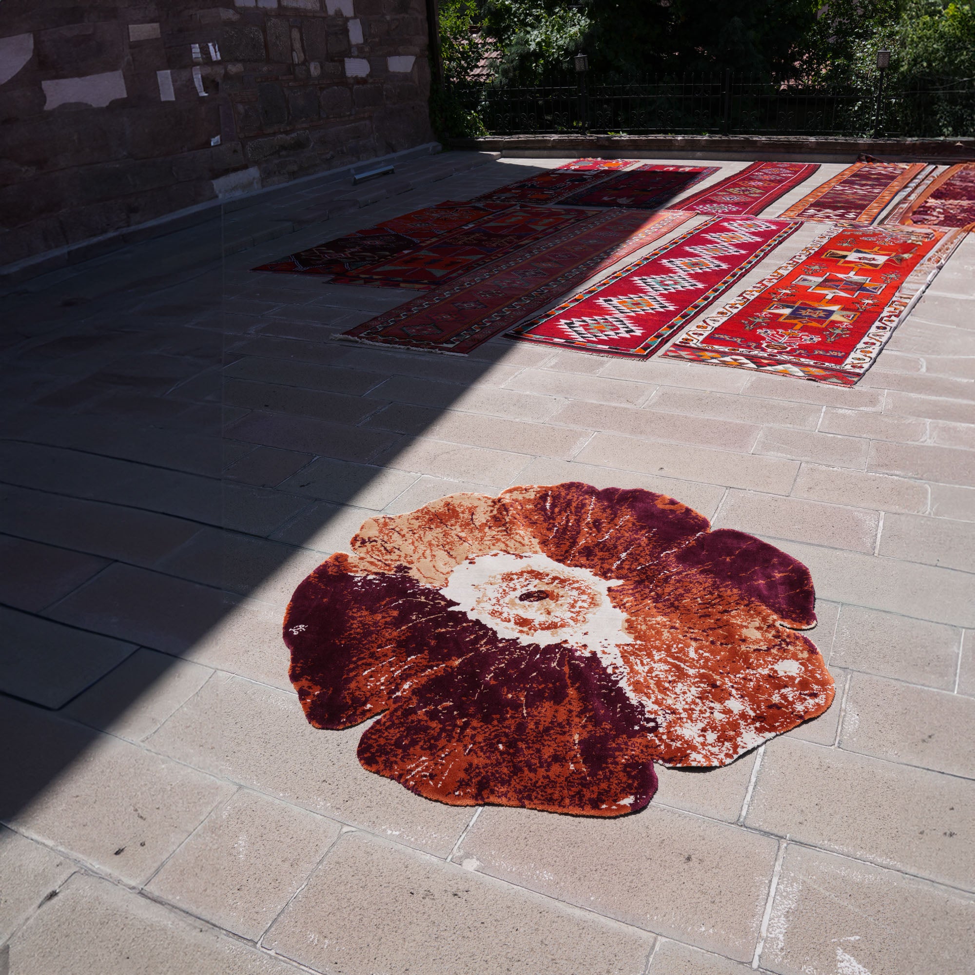 Tempus Series Asymmetrical Floral Cut Orange/Terra Bamboo Special Loom Carpet