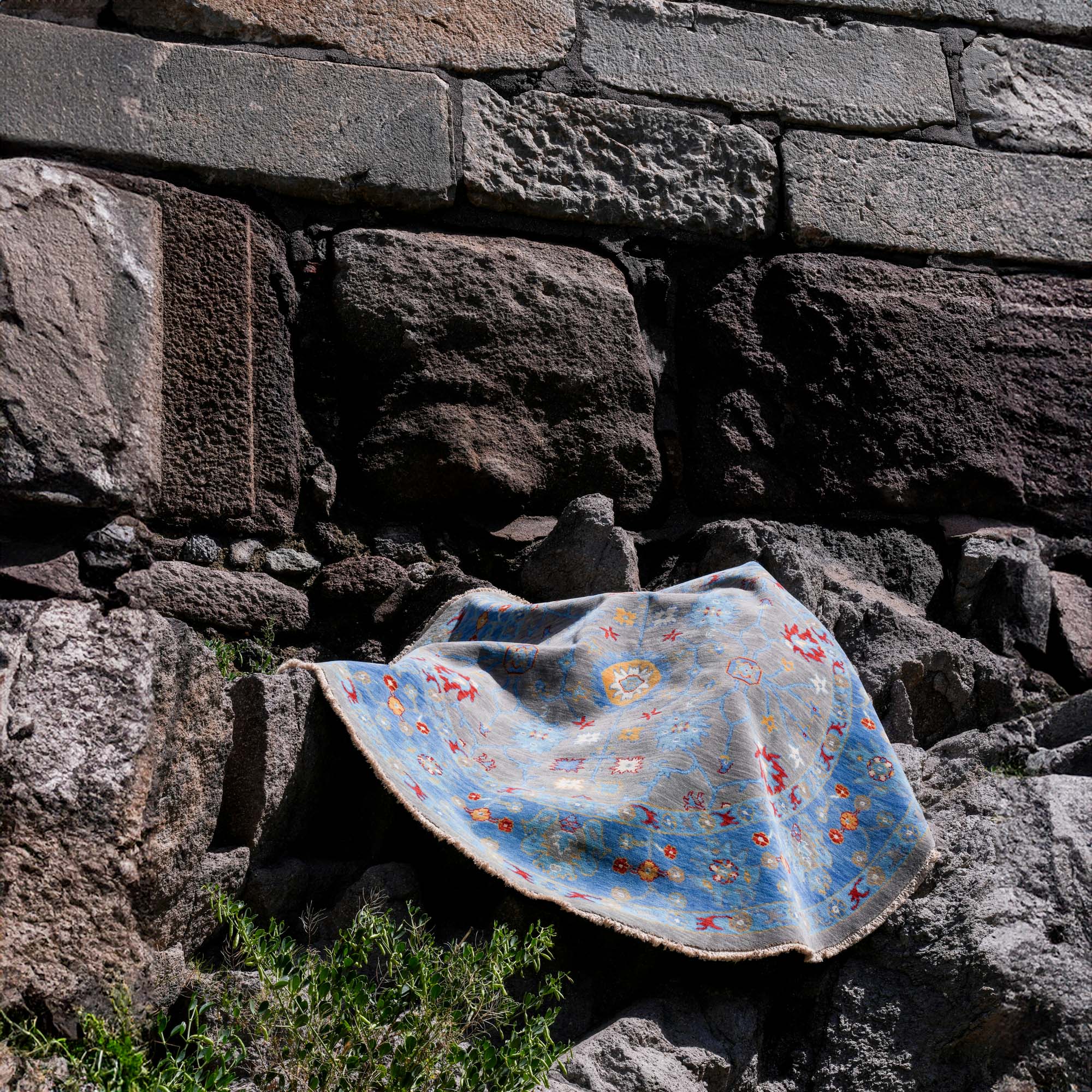 Tempus Serisi Uşak Desenli Gri/Mavi Yün Yuvarlak Tezgah Dokuma Halı