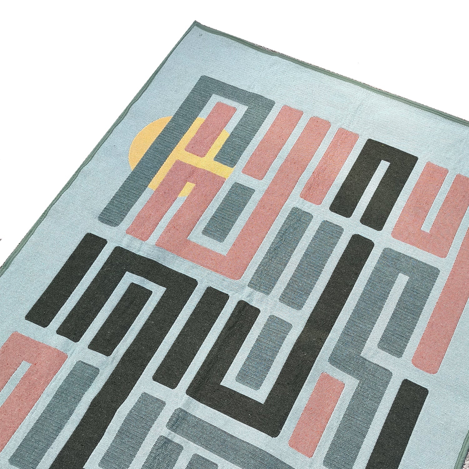 Studio Potato Trail of Light Geri Dönüşümlü Kilim