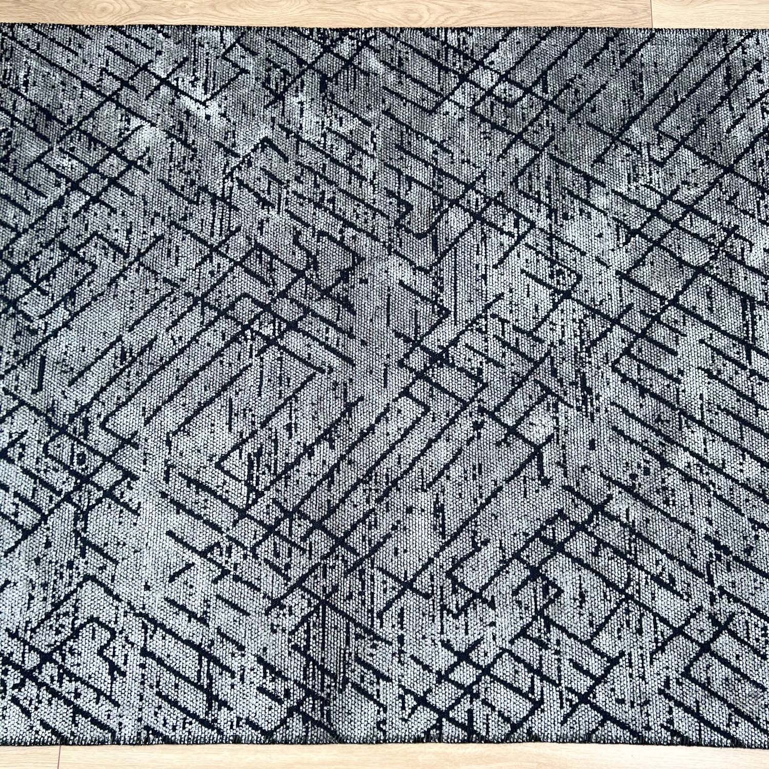 Tribal Serisi Geometrik Desenli Makine Dokuma Halı