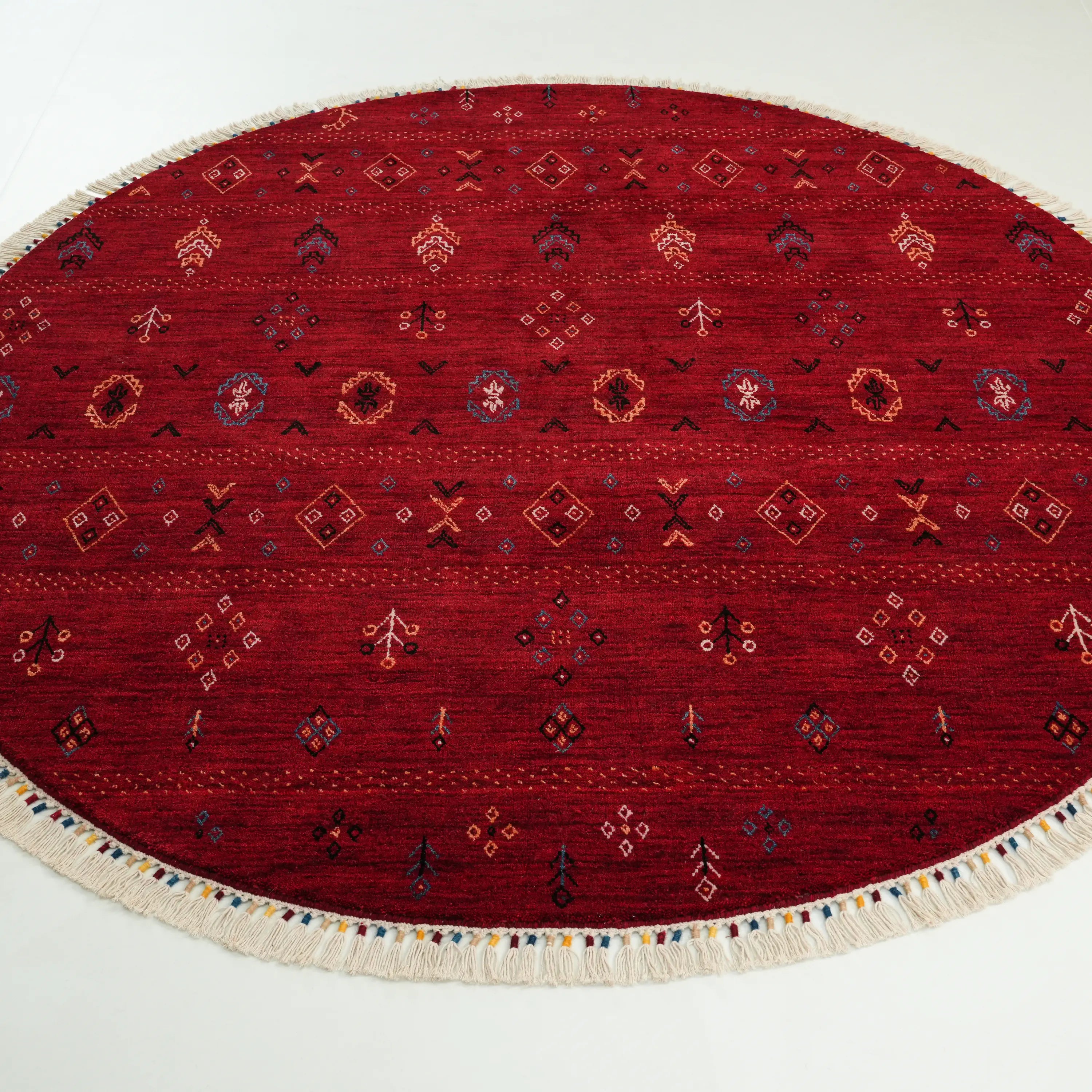 Urkum Serisi Otantik Desenli Kırmızı Yün Tezgah Dokuma Yuvarlak Halı