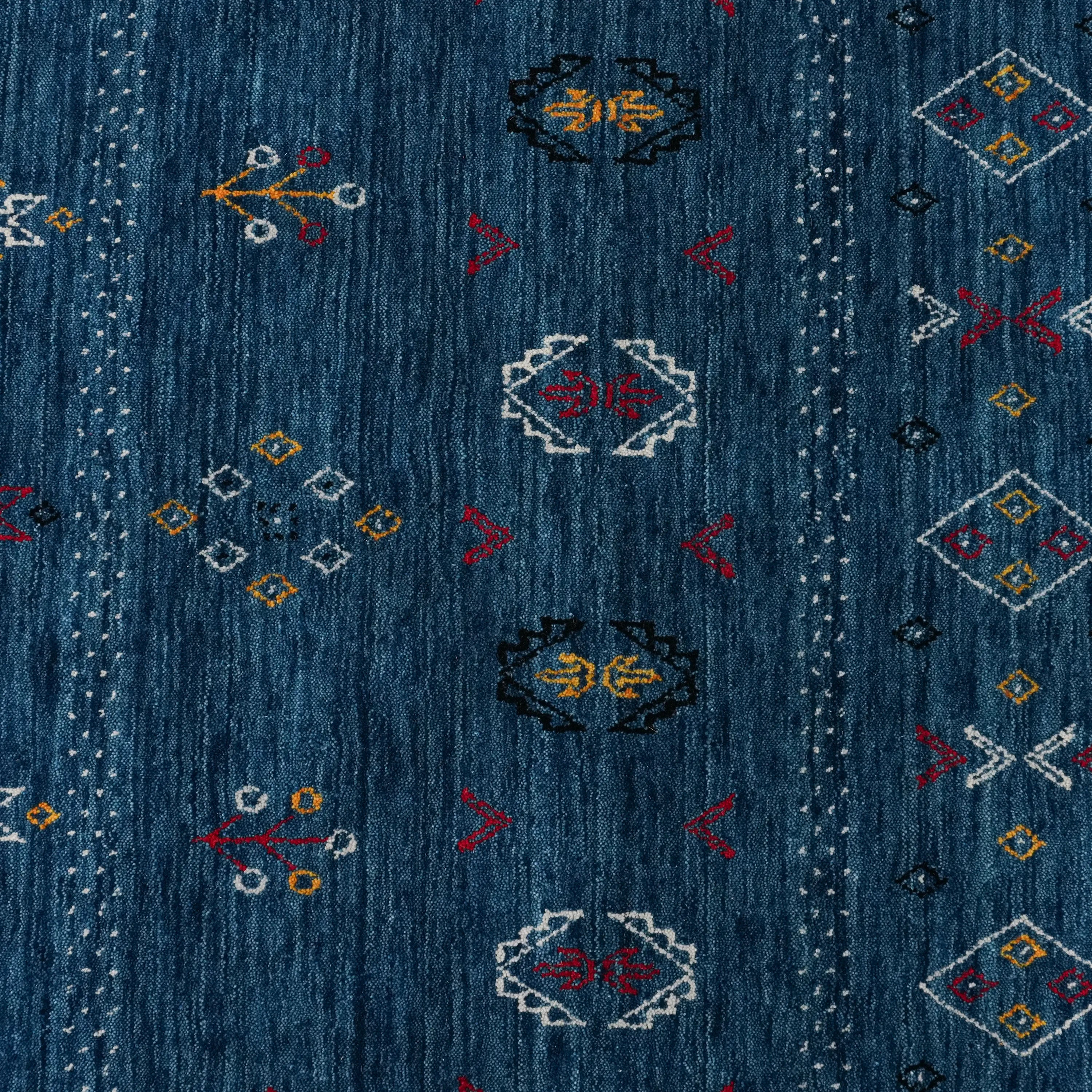 Urkum Serisi Otantik Desenli Mavi Yün Tezgah Dokuma Yuvarlak Halı