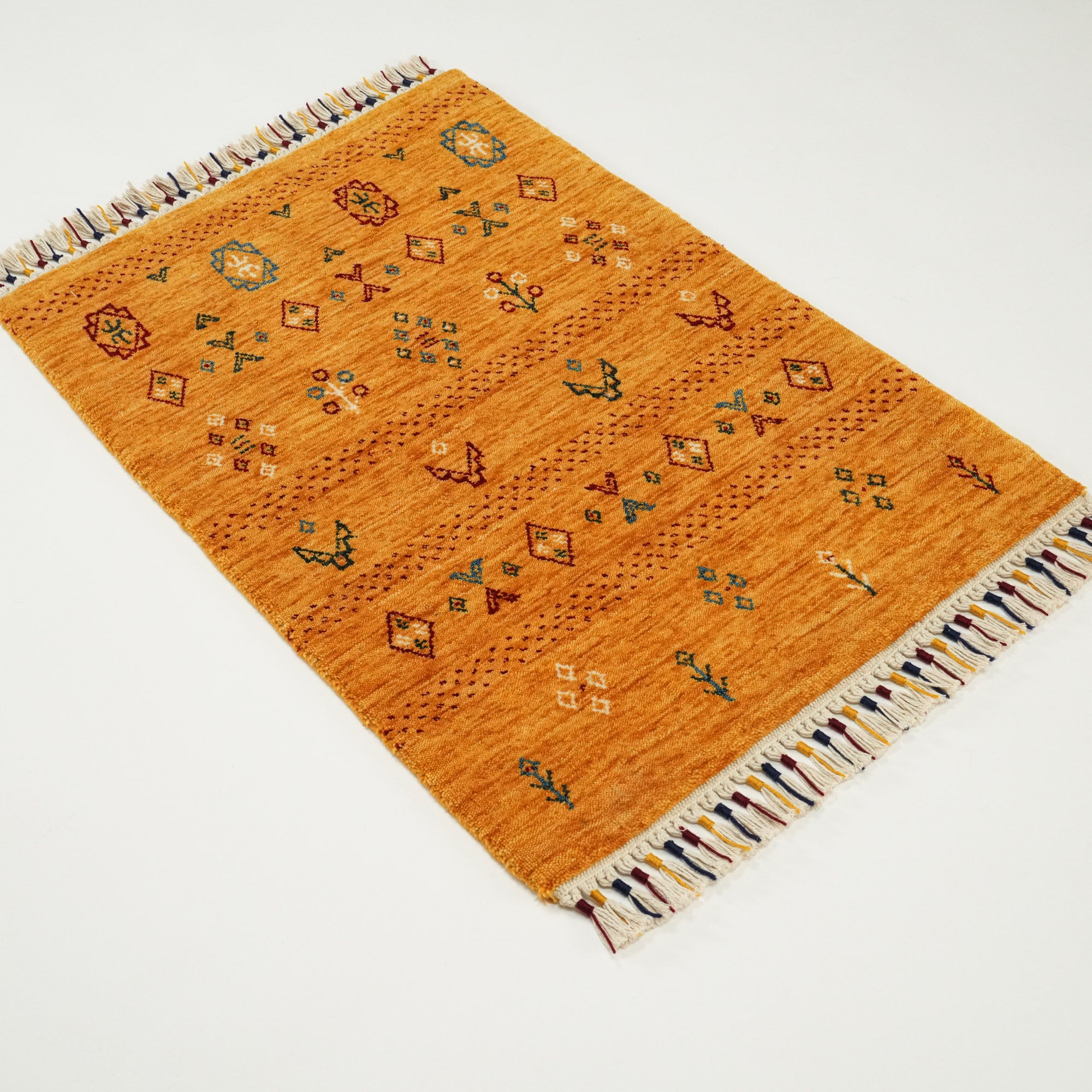 Urkum Serisi Otantik Desenli Sarı Tezgah Dokuma Halı