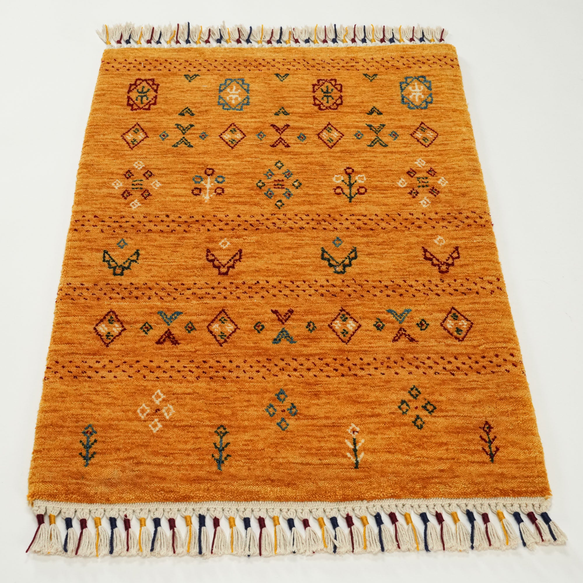 Urkum Serisi Otantik Desenli Sarı Tezgah Dokuma Halı