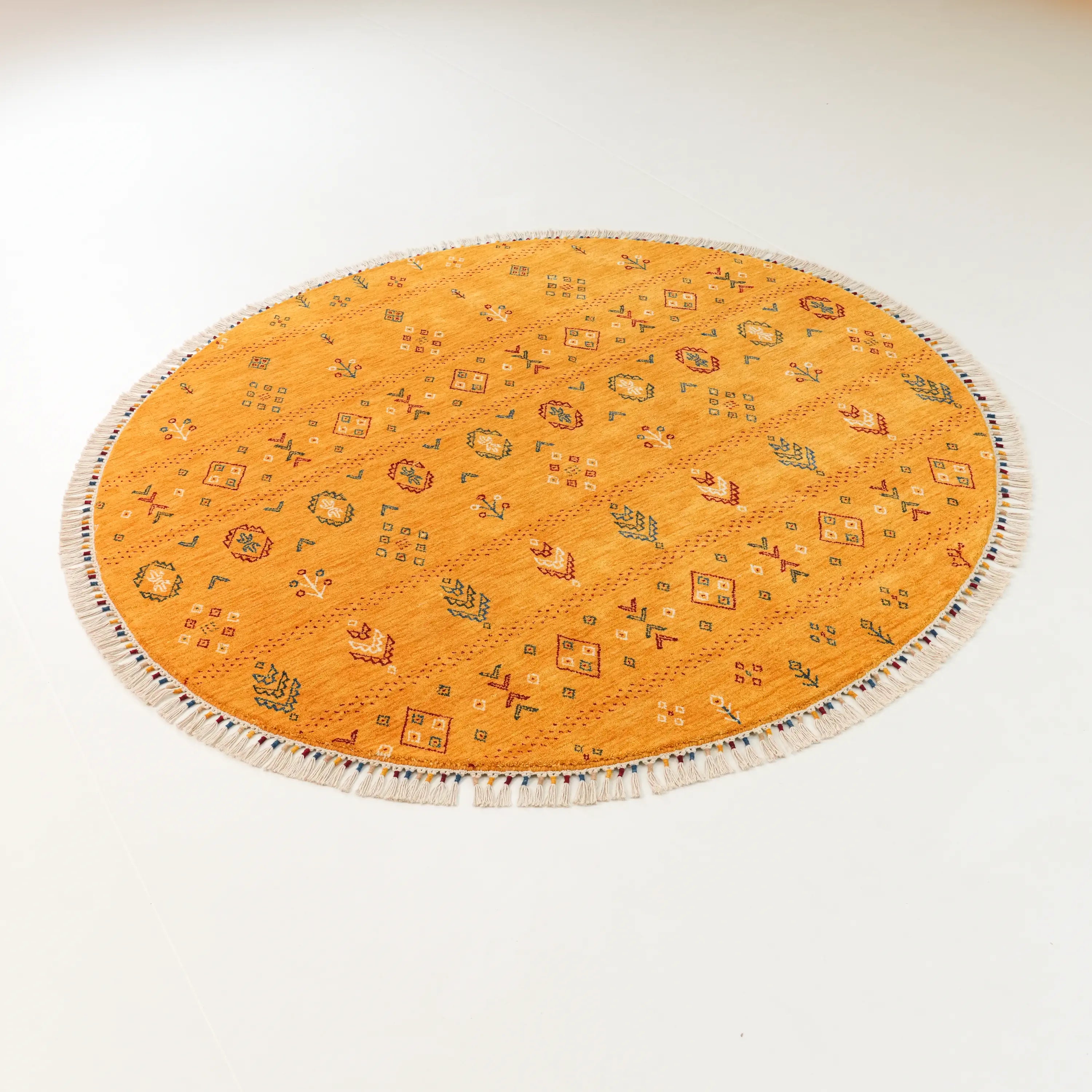 Urkum Serisi Otantik Desenli Sarı Yün Tezgah Dokuma Yuvarlak Halı