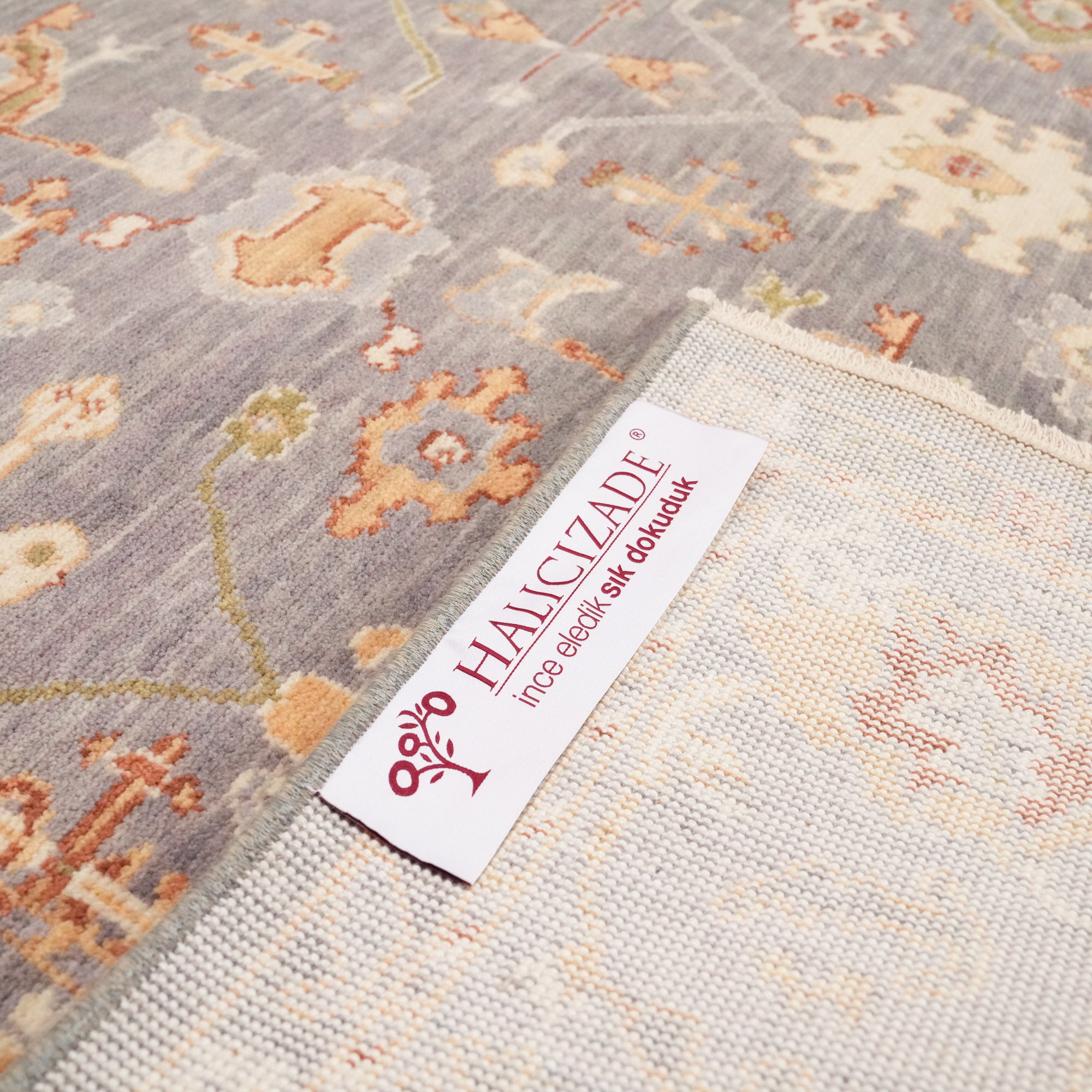 Tempus Serisi Uşak Desenli Gri Vizon Yün Tezgah Dokuma Halı