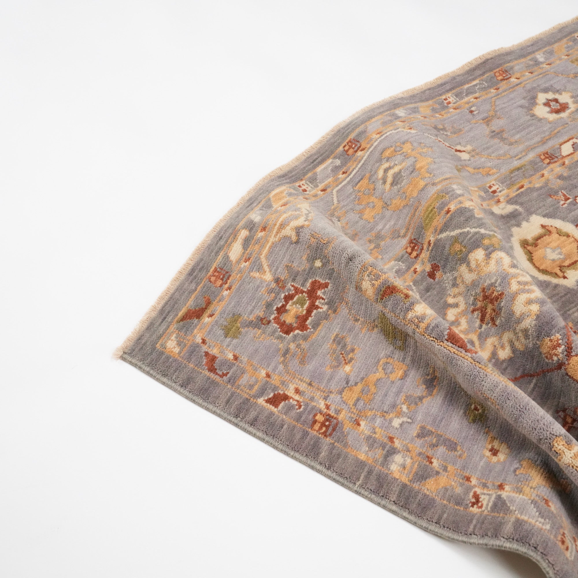 Tempus Serisi Uşak Desenli Gri Vizon Yün Tezgah Dokuma Halı