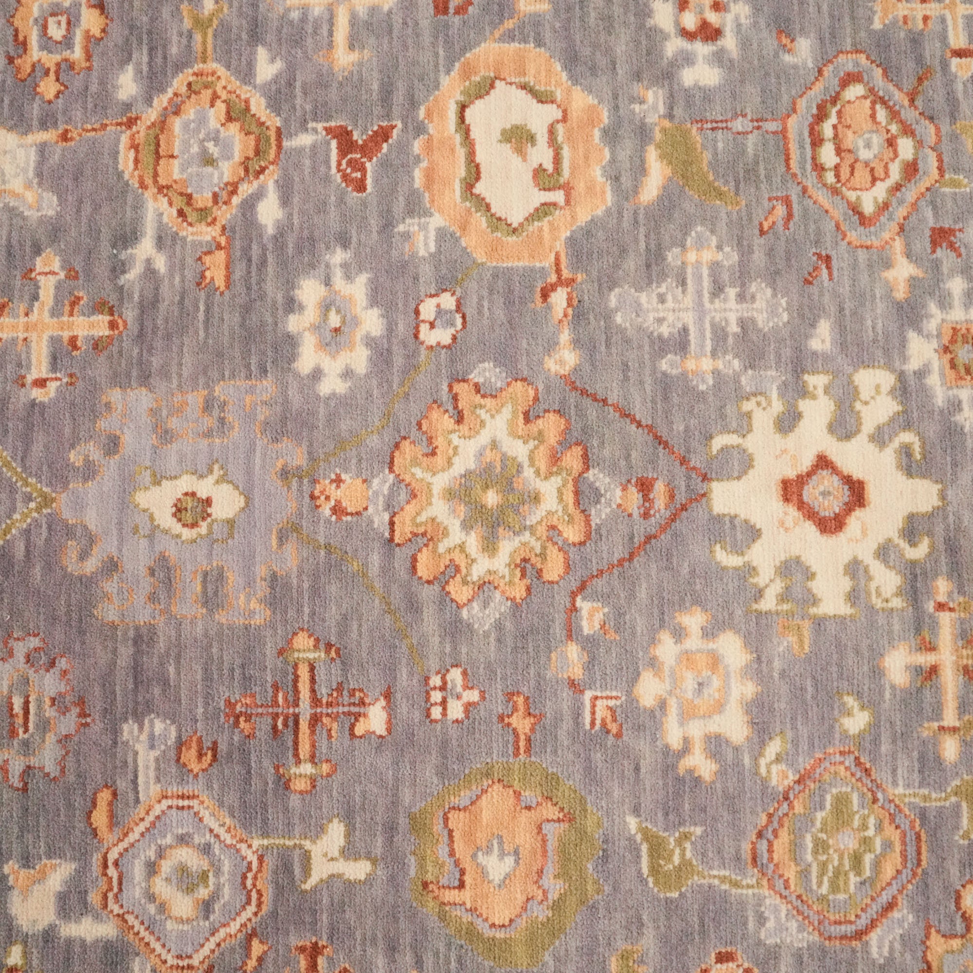 Tempus Serisi Uşak Desenli Gri Vizon Yün Tezgah Dokuma Halı