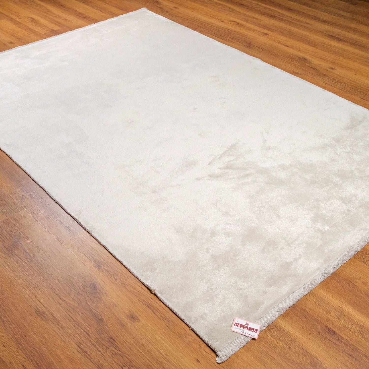 Velvet Plain Design Machine Woven Carpet