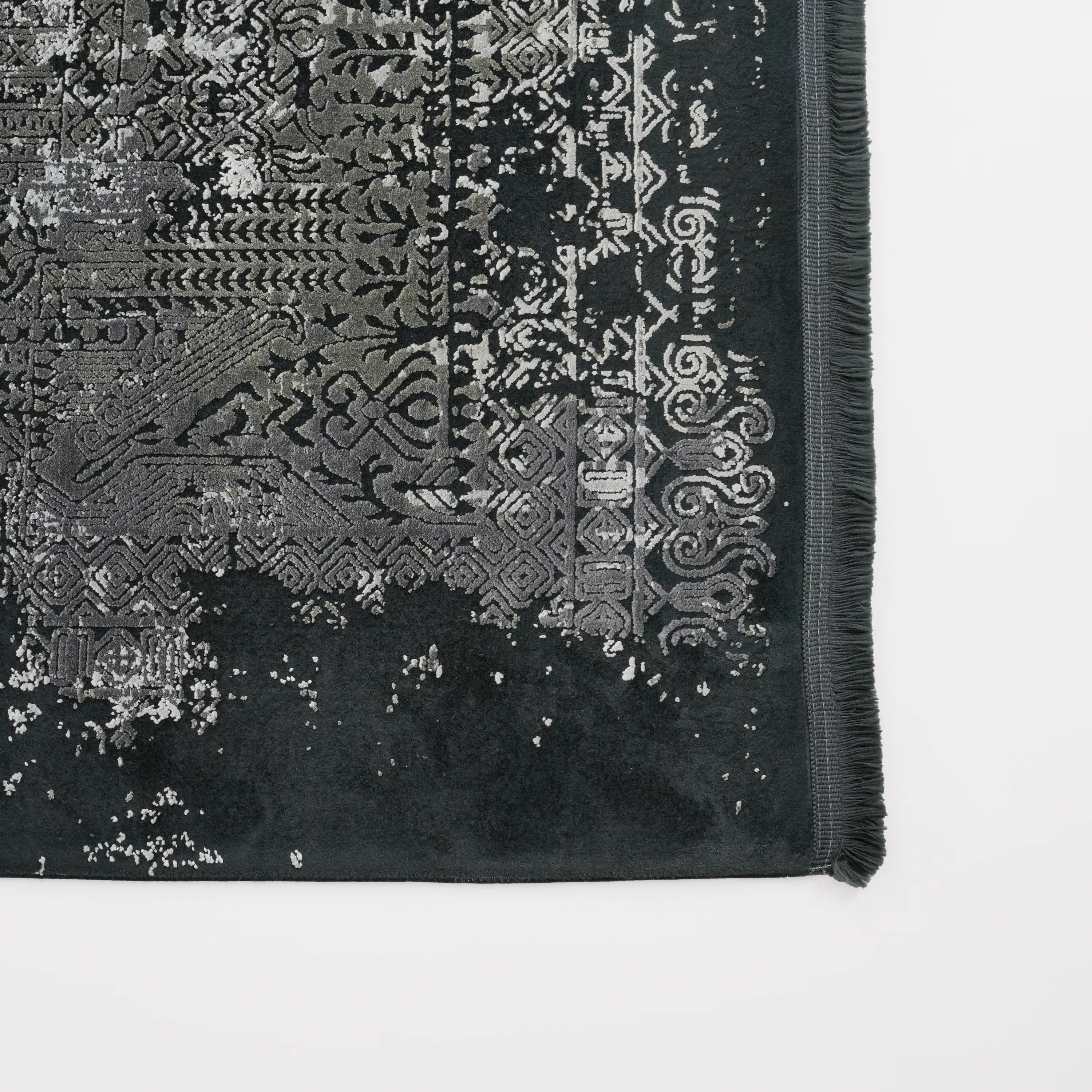 Vintage Desenli Antrasit Viskon Halı