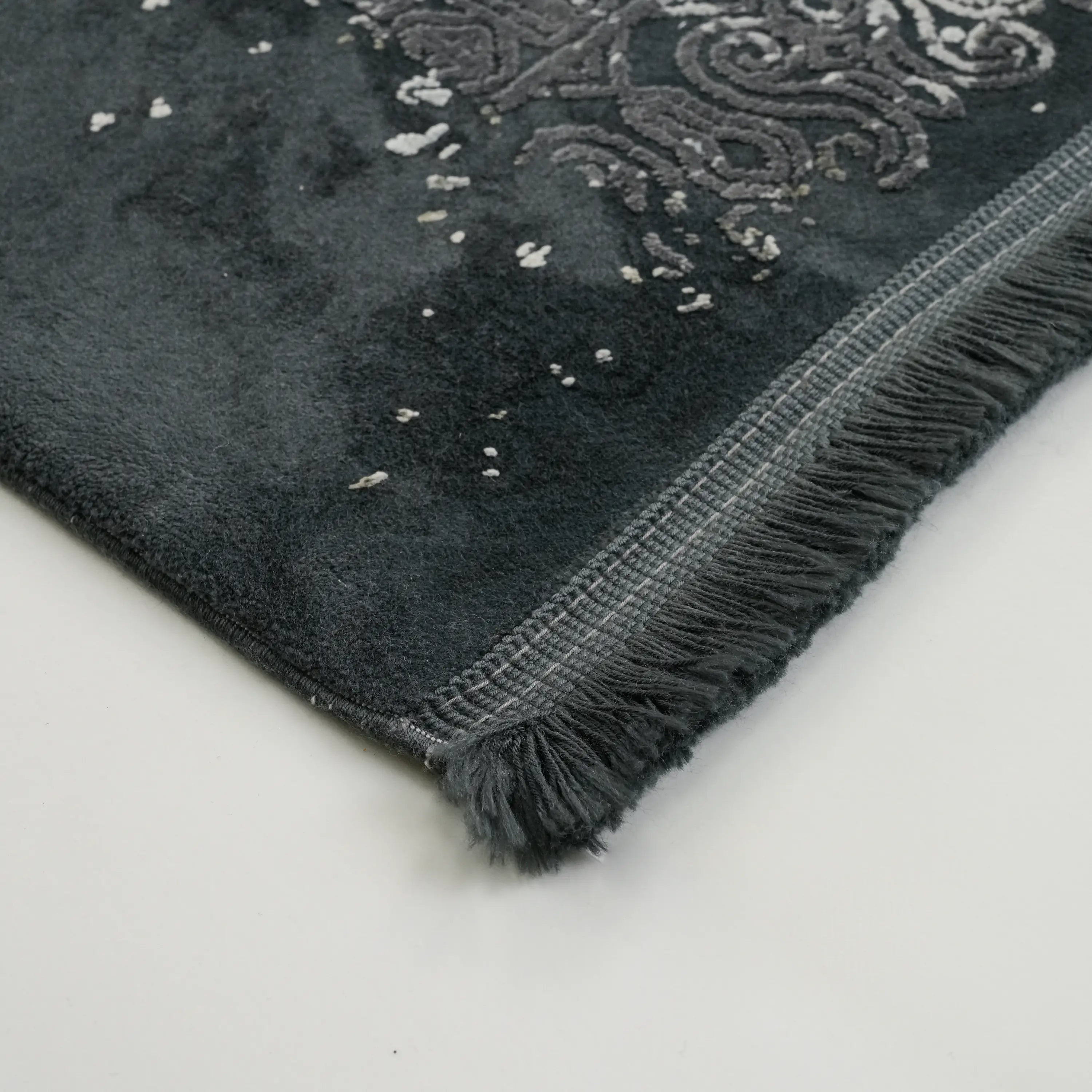 Vintage Desenli Antrasit Viskon Halı