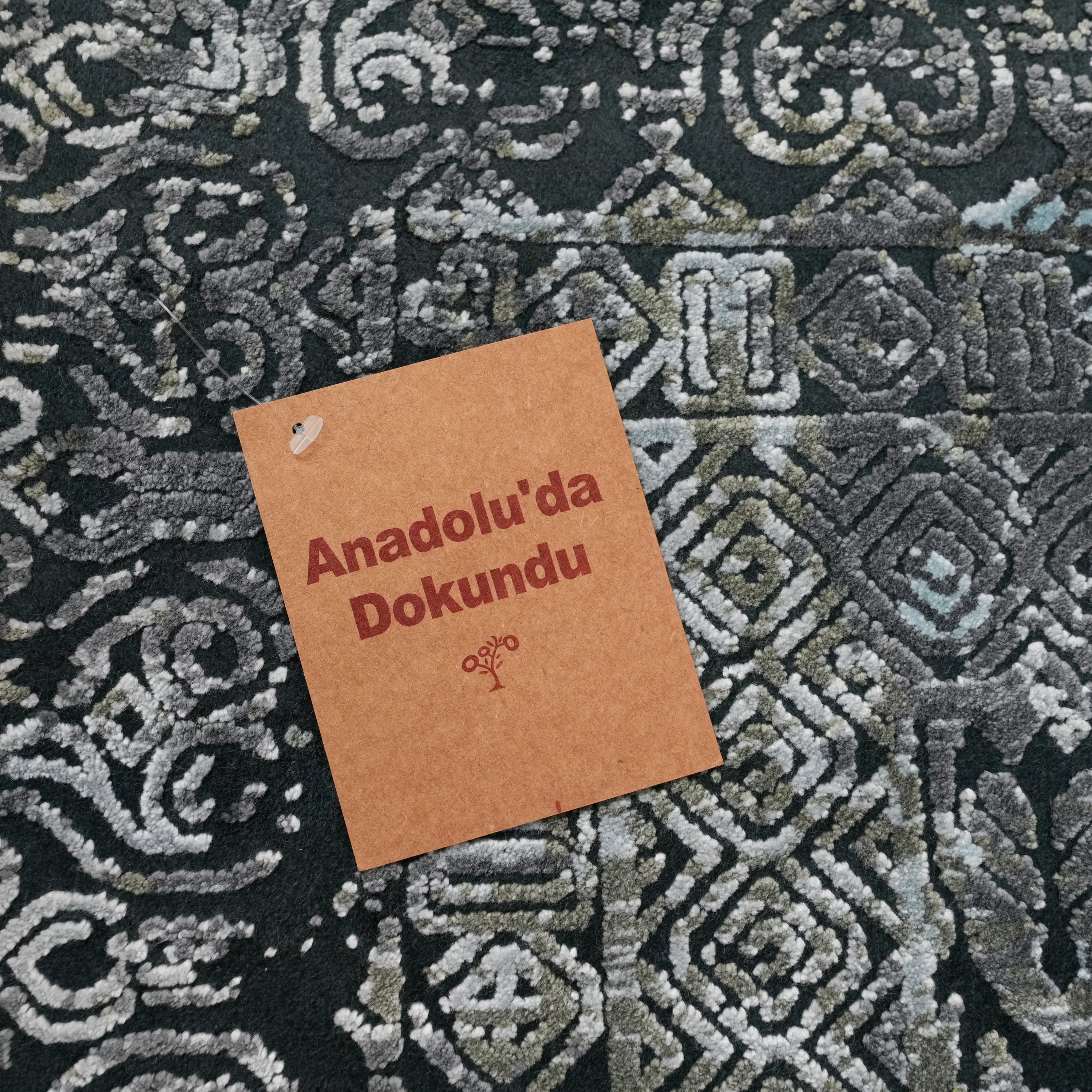 Vintage Desenli Antrasit Viskon Halı