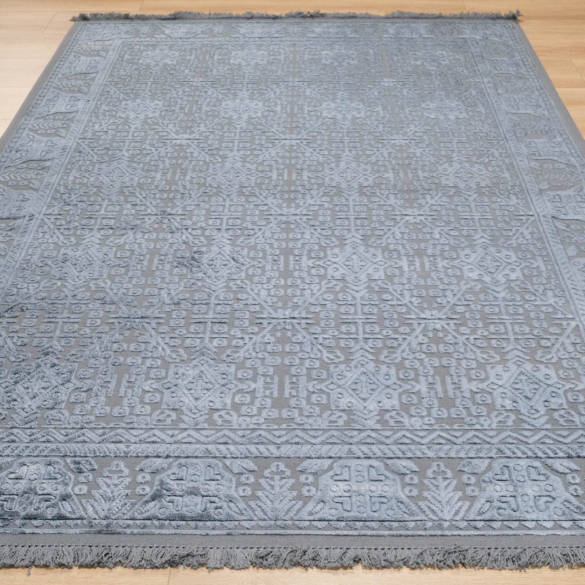 Vintage Design Machine Woven Carpet