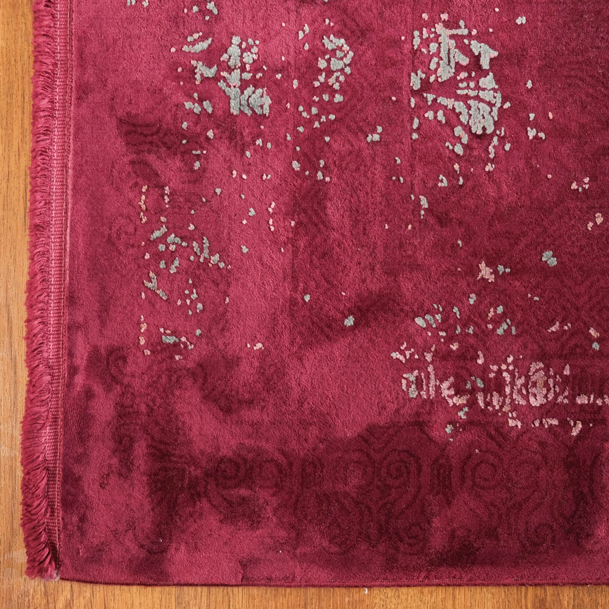 Vintage Design Machine Woven Carpet