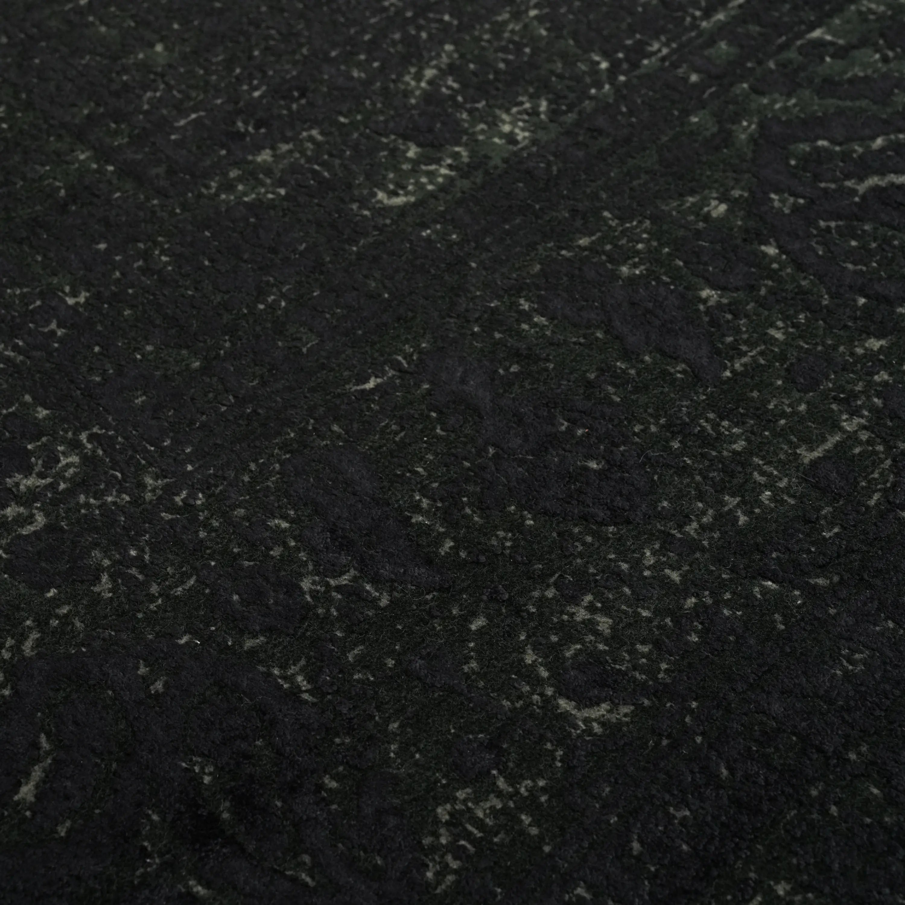 Vintage Desenli Siyah Viskon Halı