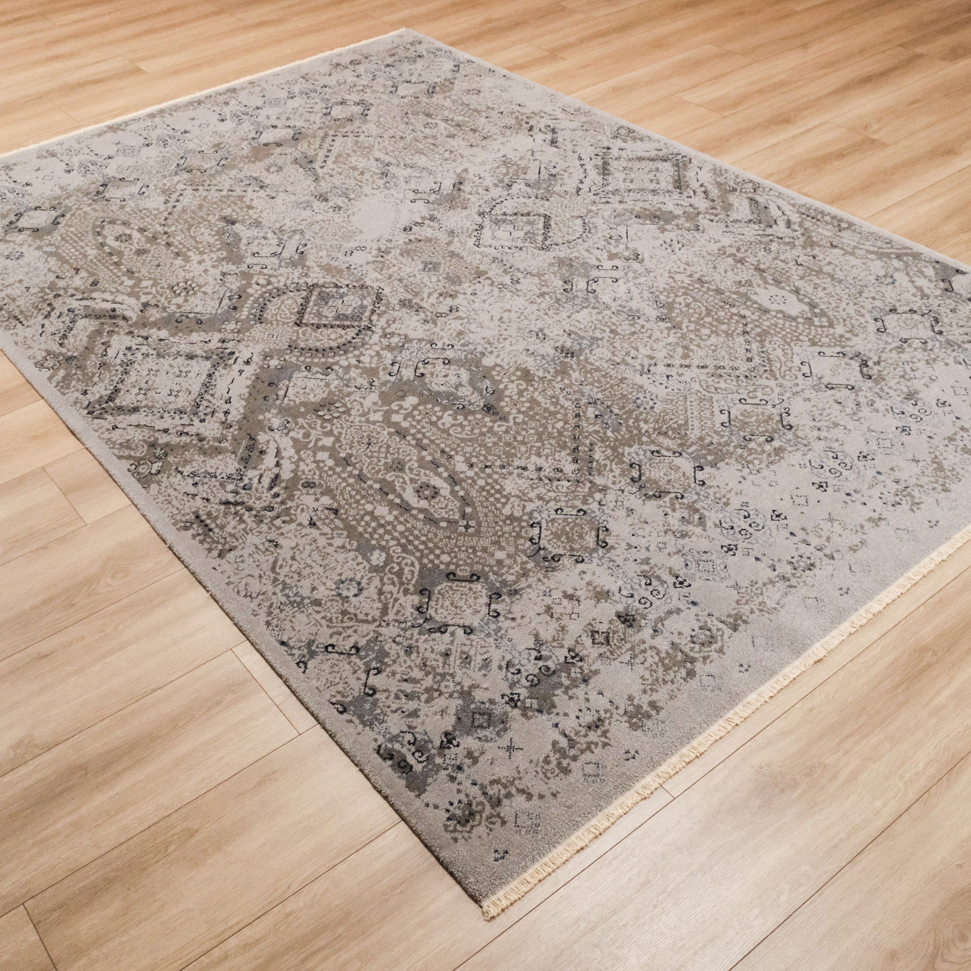 Vintage Design Machine Woven Carpet
