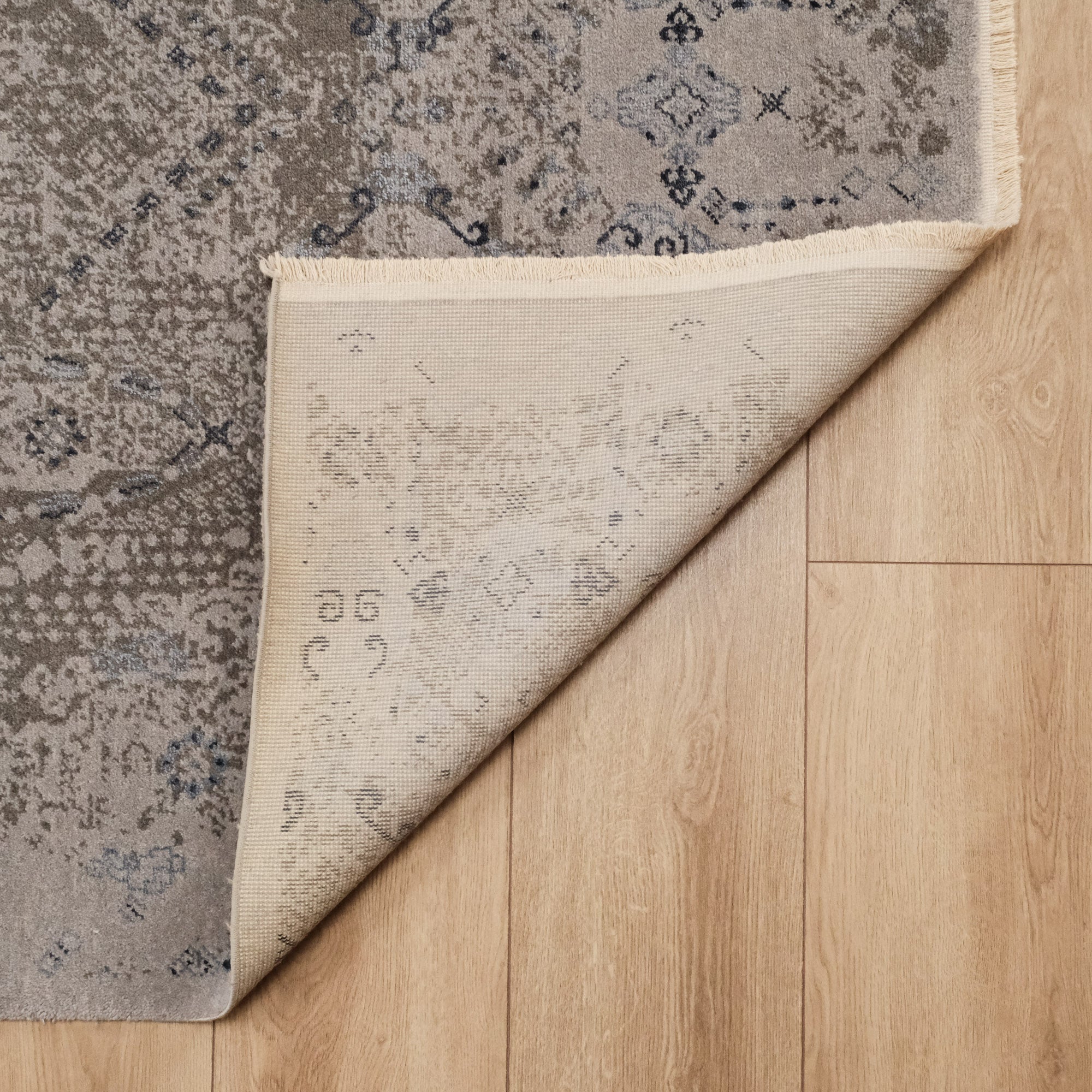 Vintage Design Machine Woven Carpet