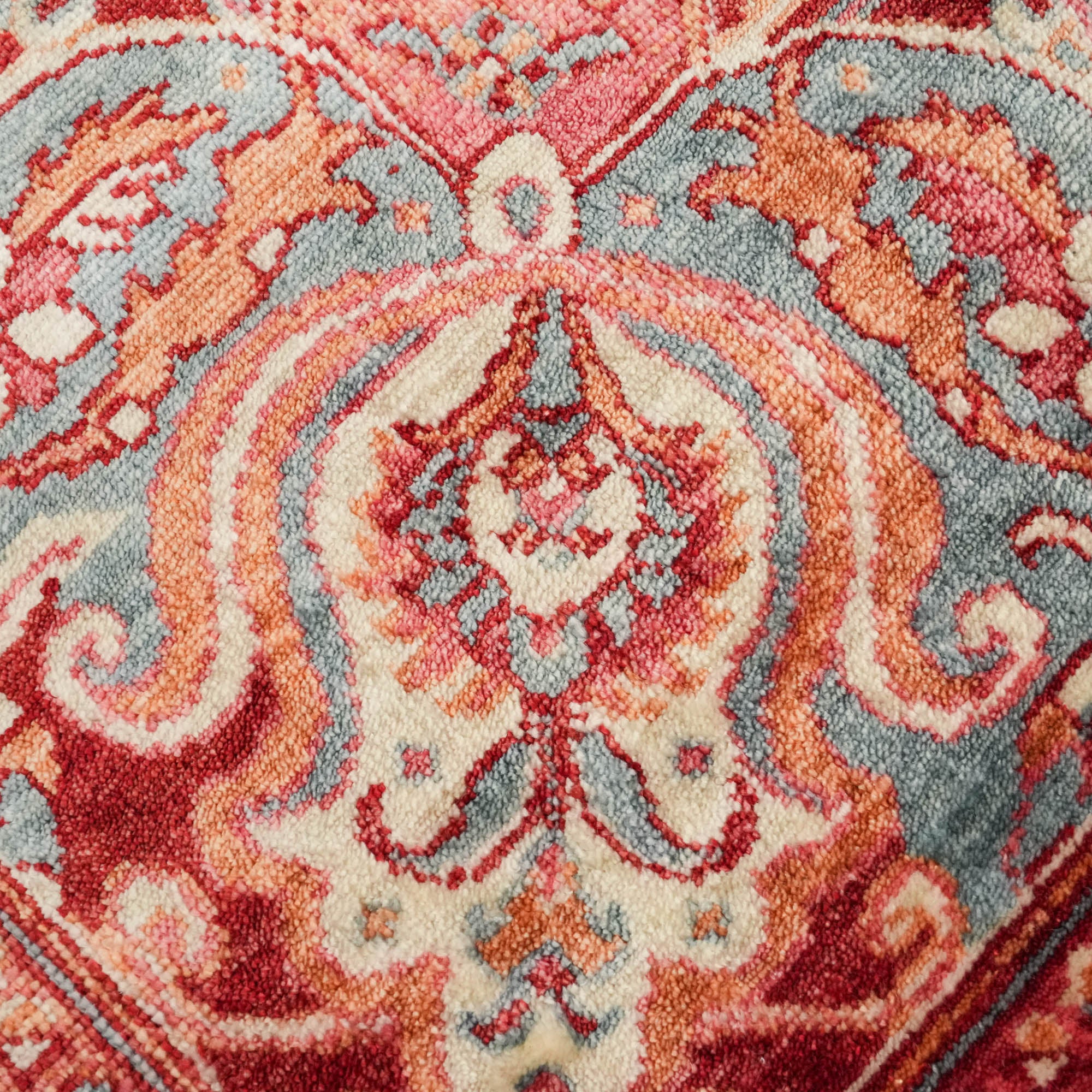 Zade Series Flower Patterned Red Loom-Woven Rug