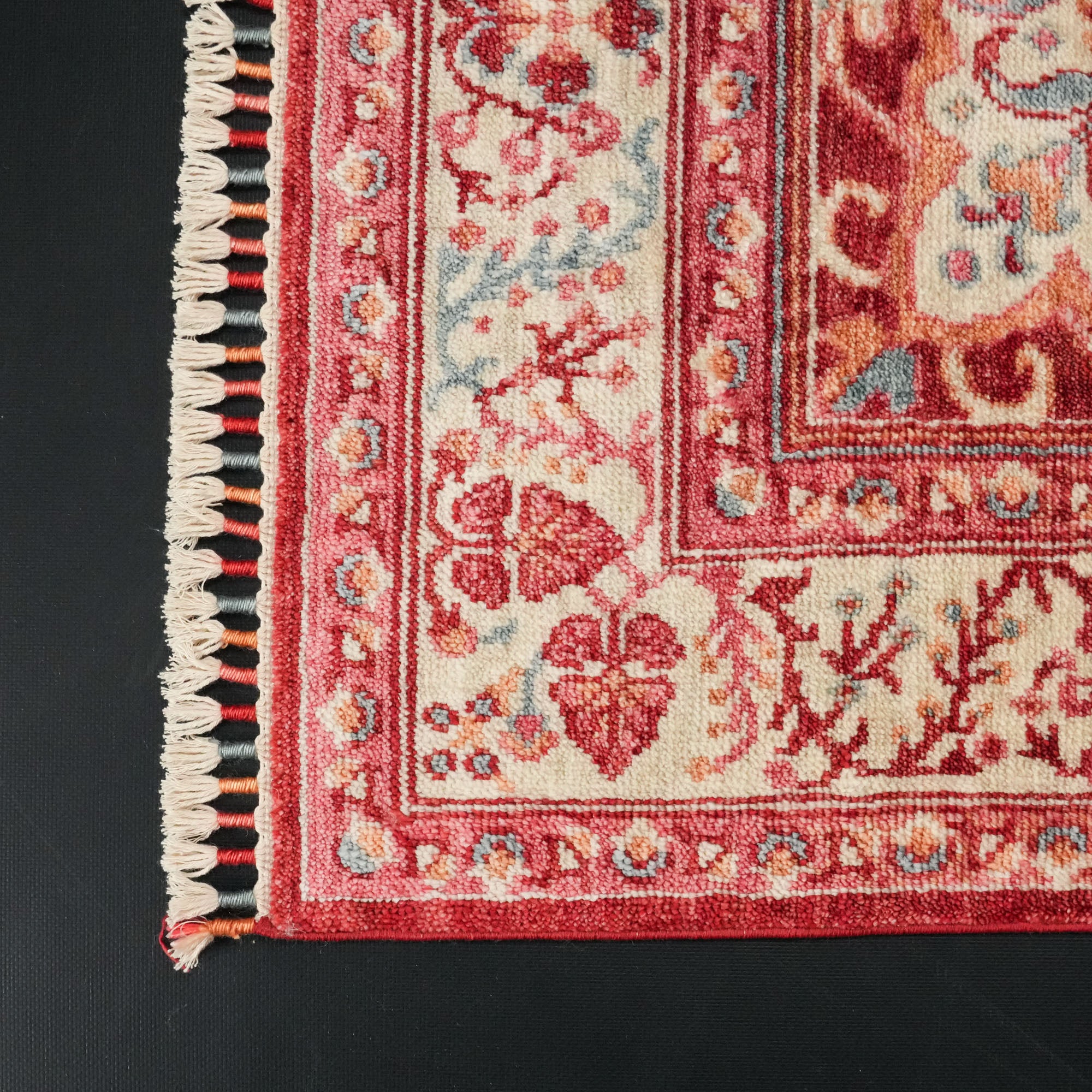 Zade Series Flower Patterned Red Loom-Woven Rug