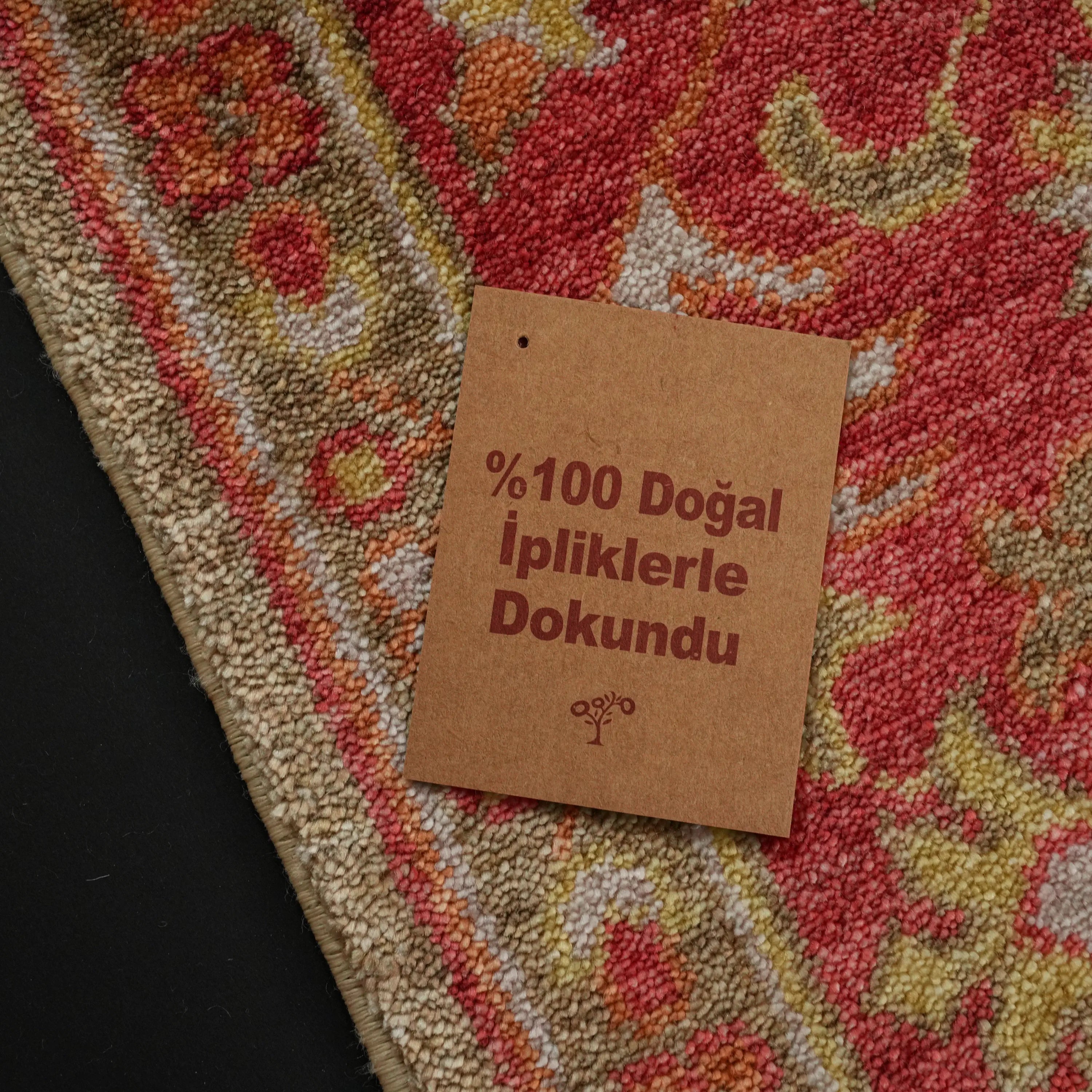 Zade Series Mamluk Patterned Red Green Loom Woven Natural Rug