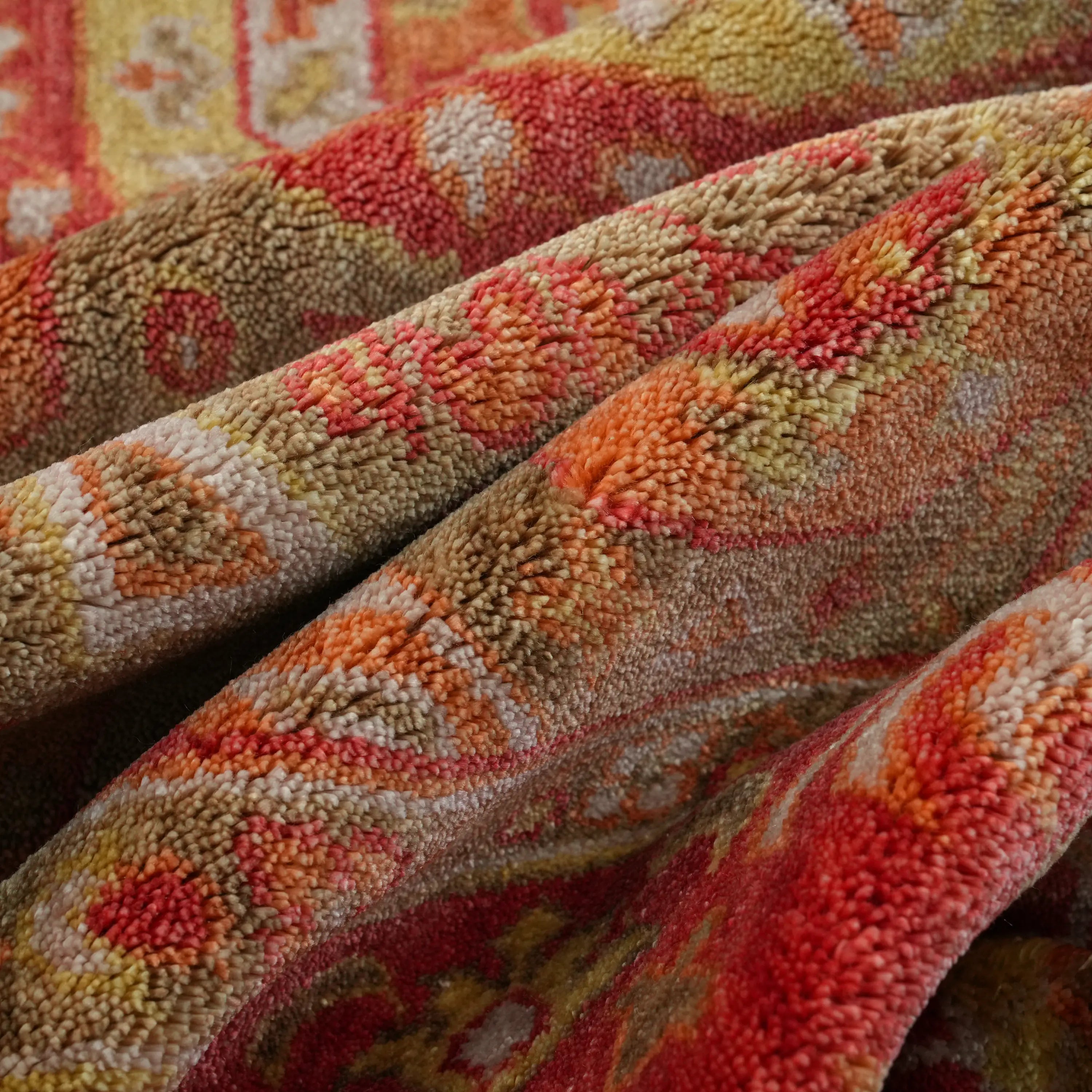 Zade Serisi Memlük Desenli Kırmızı Yeşil Tezgah Dokuma Doğal Halı