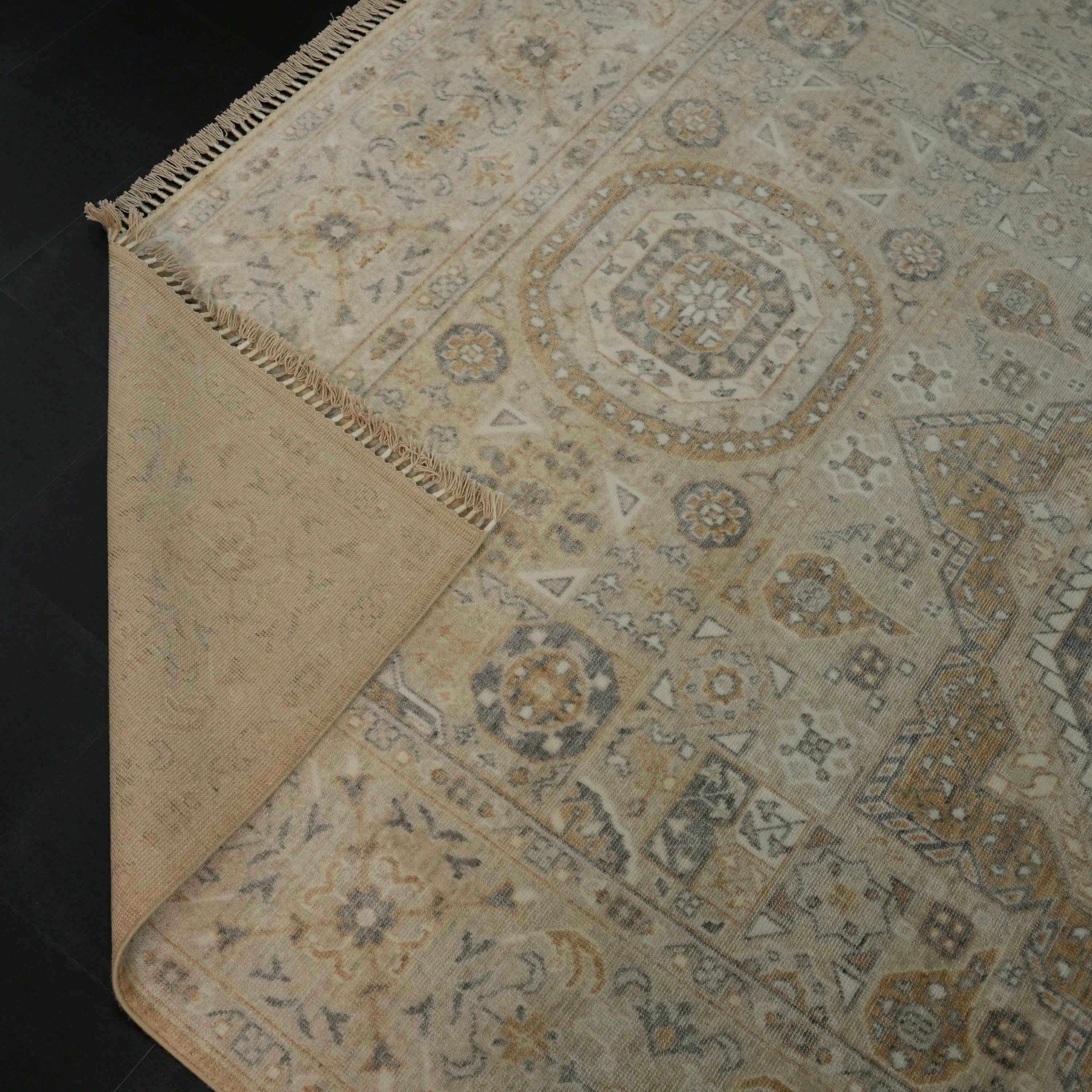 Zade Serisi Memlük Desenli Krem Tencel Tezgah Dokuma Halı