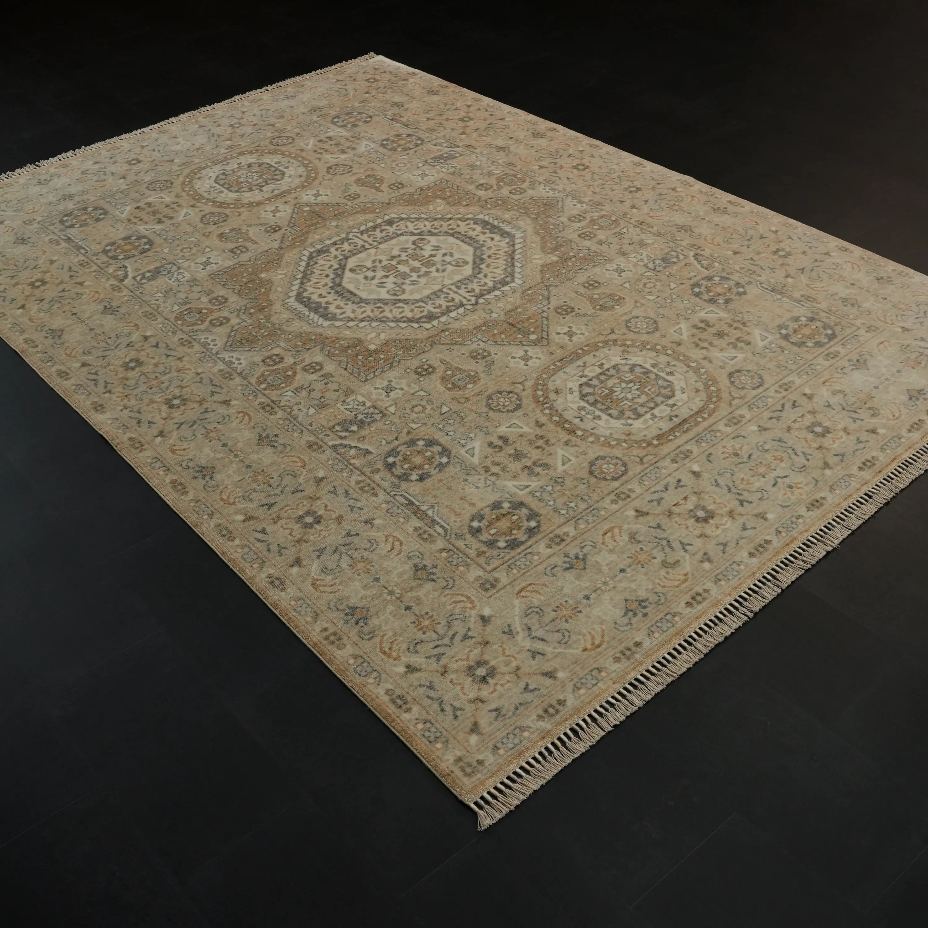 Zade Serisi Memlük Desenli Krem Tencel Tezgah Dokuma Halı