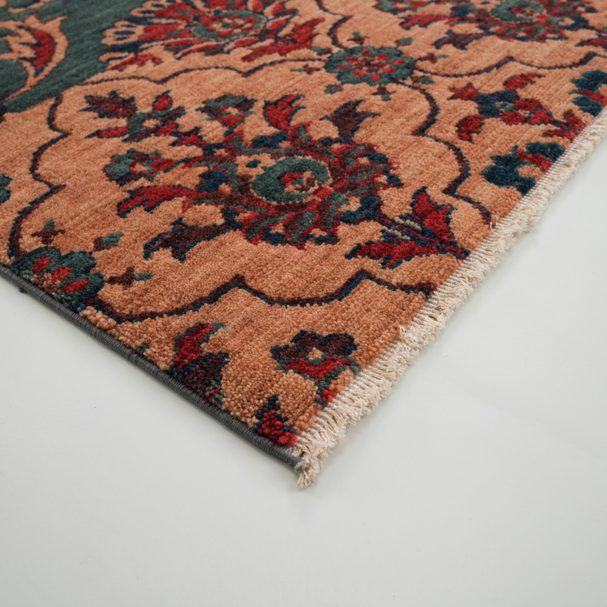 Zade Serisi Patchwork Desenli Rengarenk Yün Tezgah Dokuma Halı