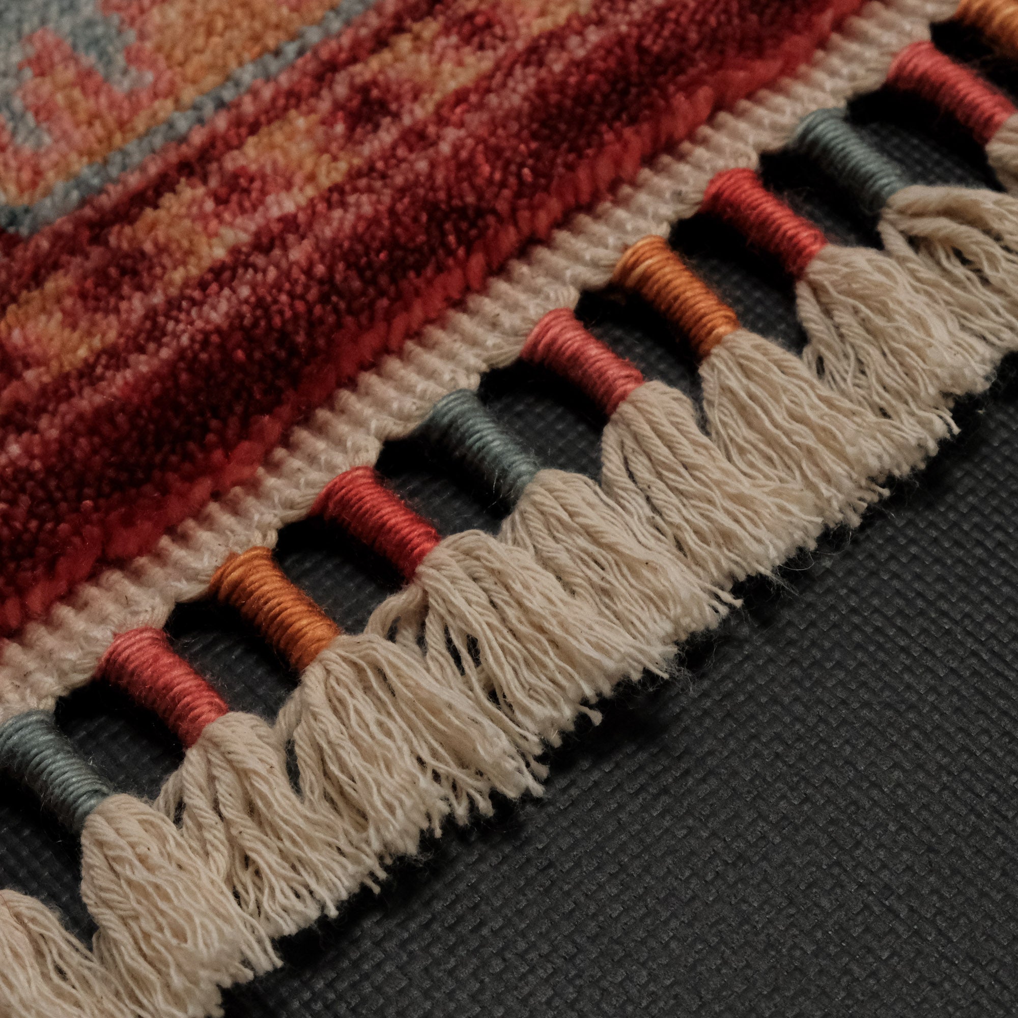 Zade Serisi Pazırık Desenli Kırmızı Tezgah Dokuma Doğal Halı