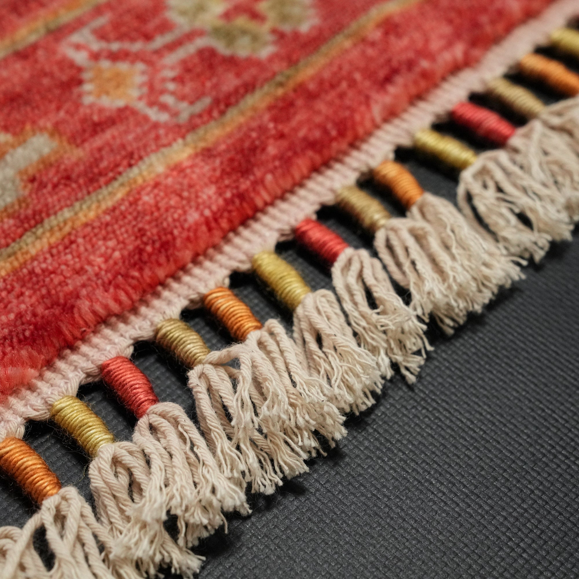 Zade Series Uşak Patterned Red Loom Woven Natural Carpet