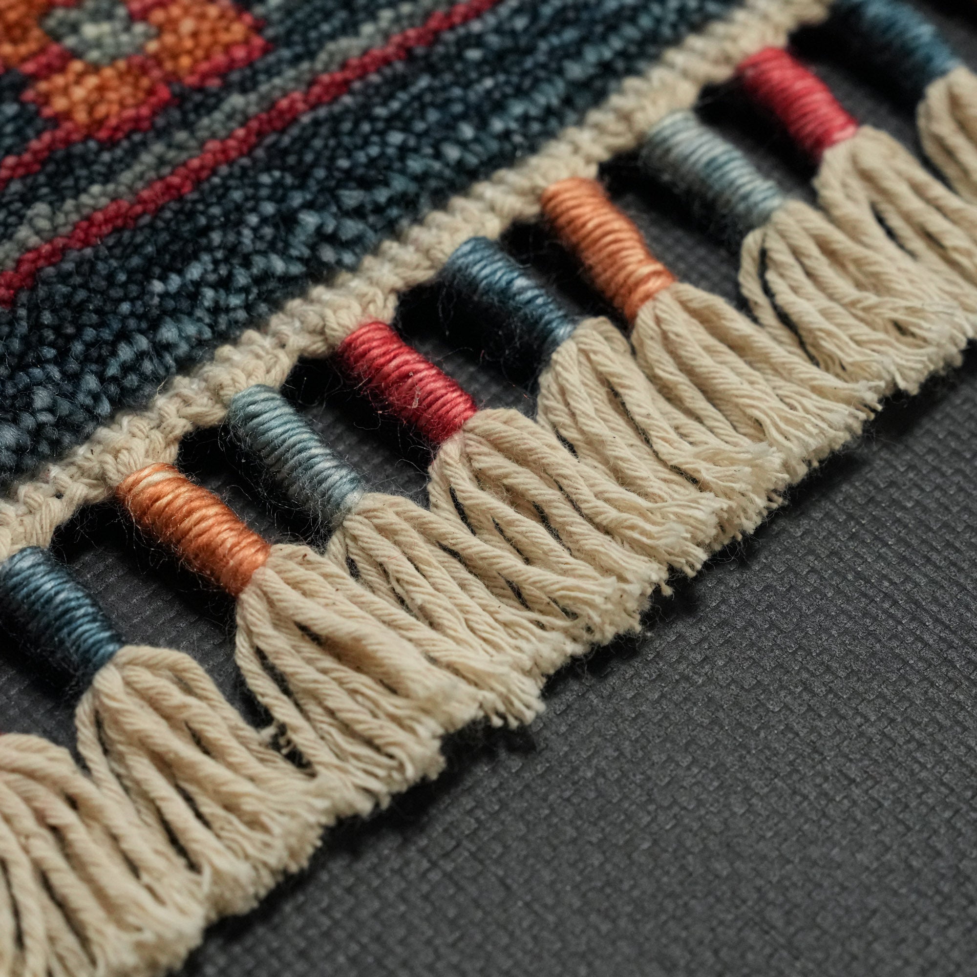 Zade Series Uşak Patterned Navy Blue Special Loom Woven Natural Carpet