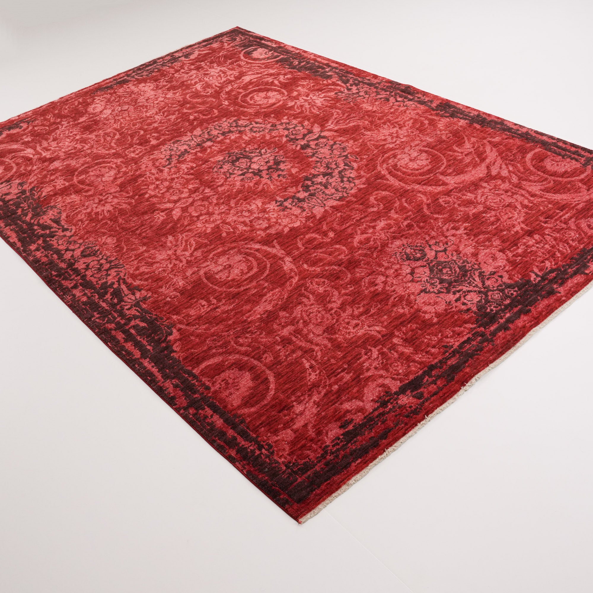 Zade Serisi Vintage Desenli Kırmızı Yün Tezgah Dokuma Halı