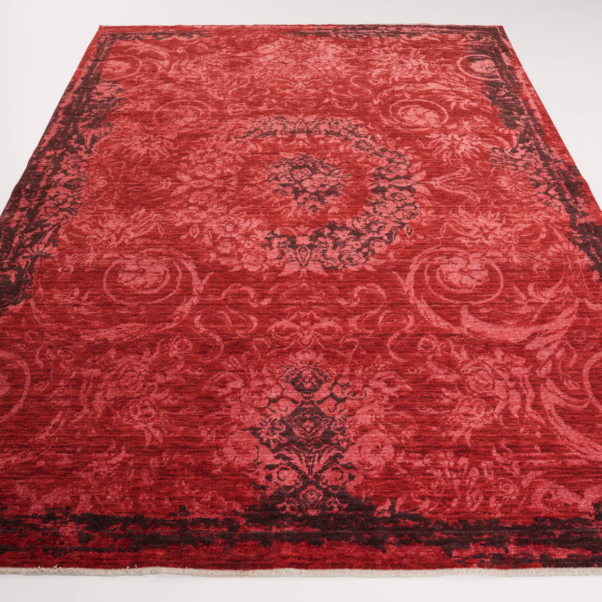 Zade Serisi Vintage Desenli Kırmızı Yün Tezgah Dokuma Halı