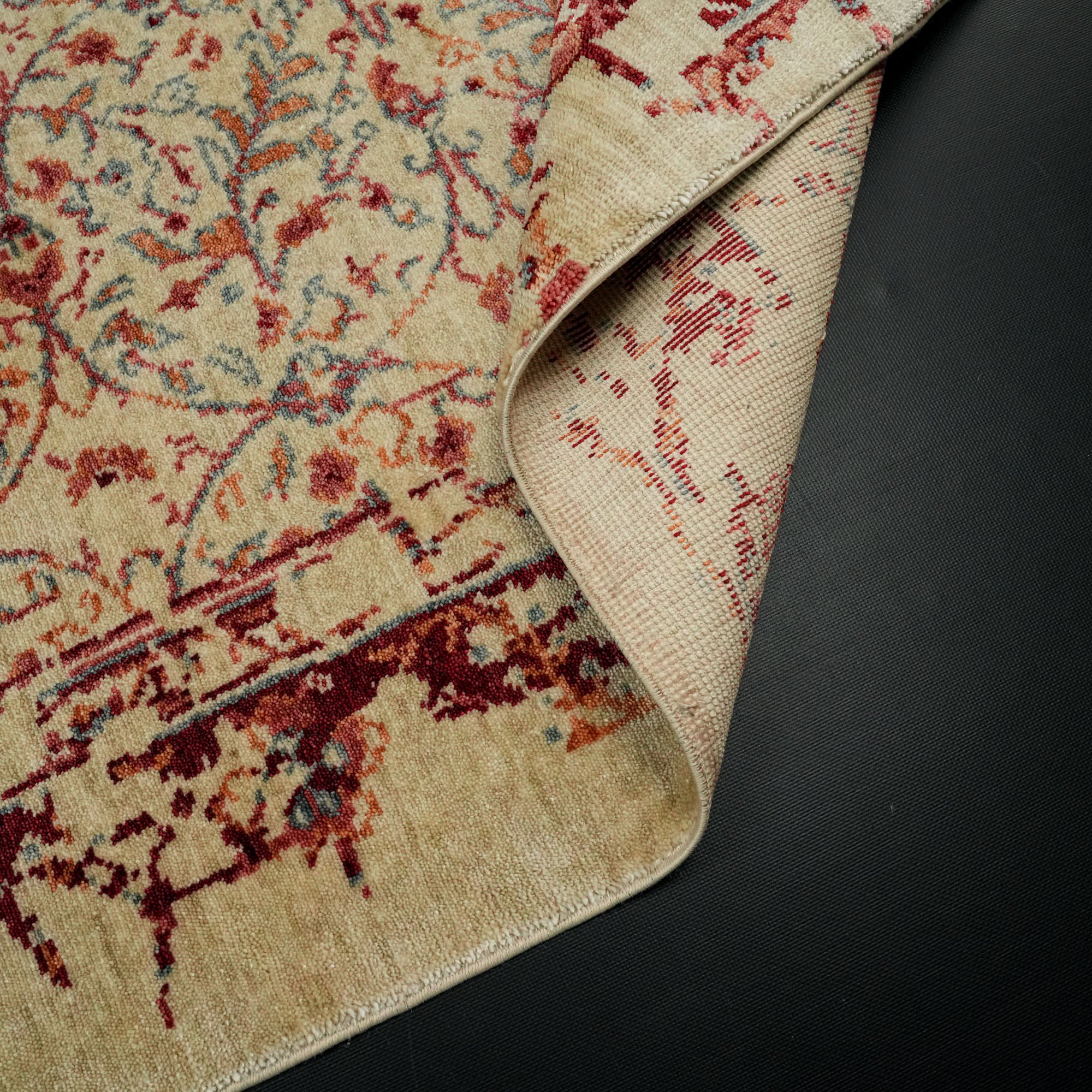 Zade Serisi Vintage Desenli Krem Tezgah Dokuma Doğal Halı