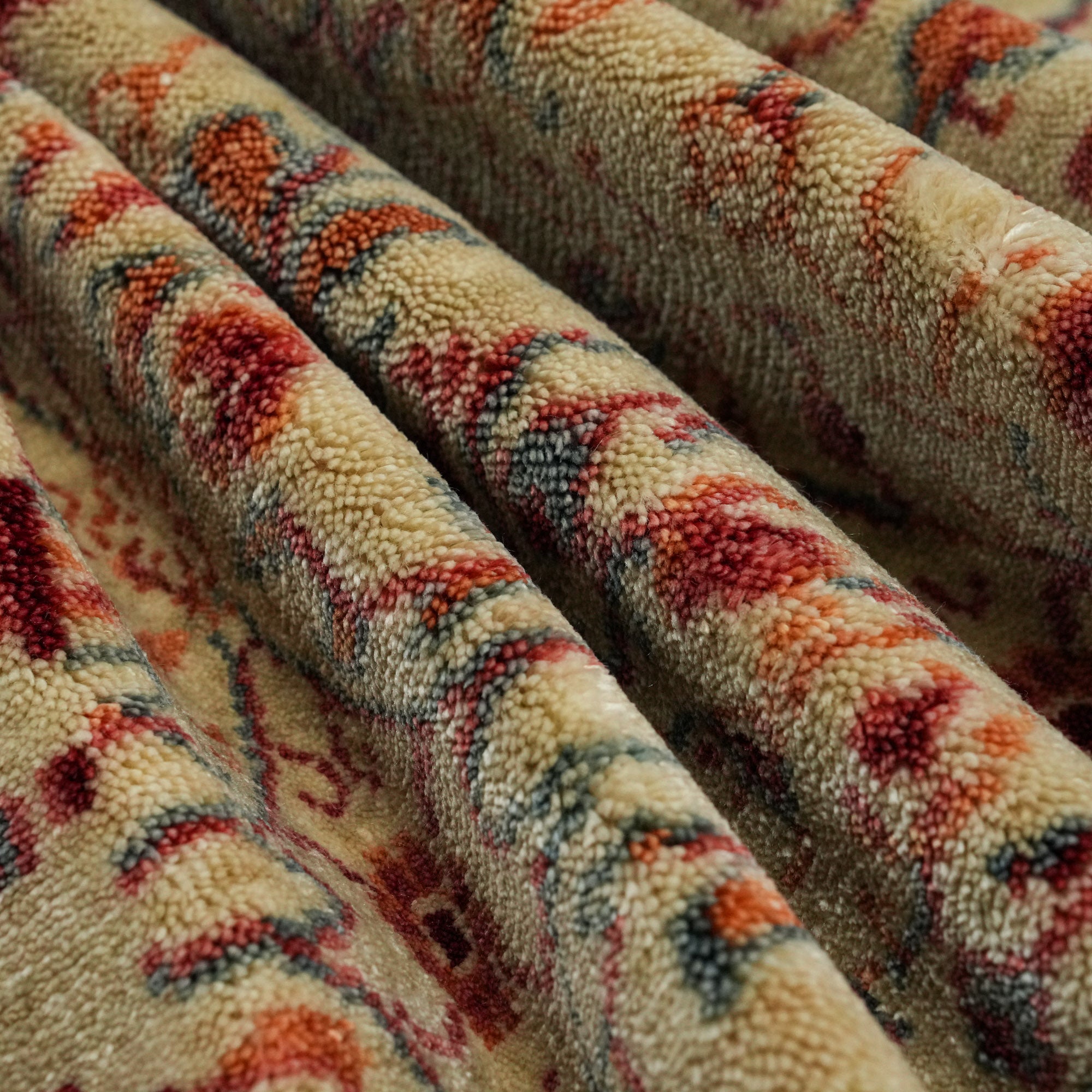 Zade Serisi Vintage Desenli Krem Tezgah Dokuma Doğal Halı