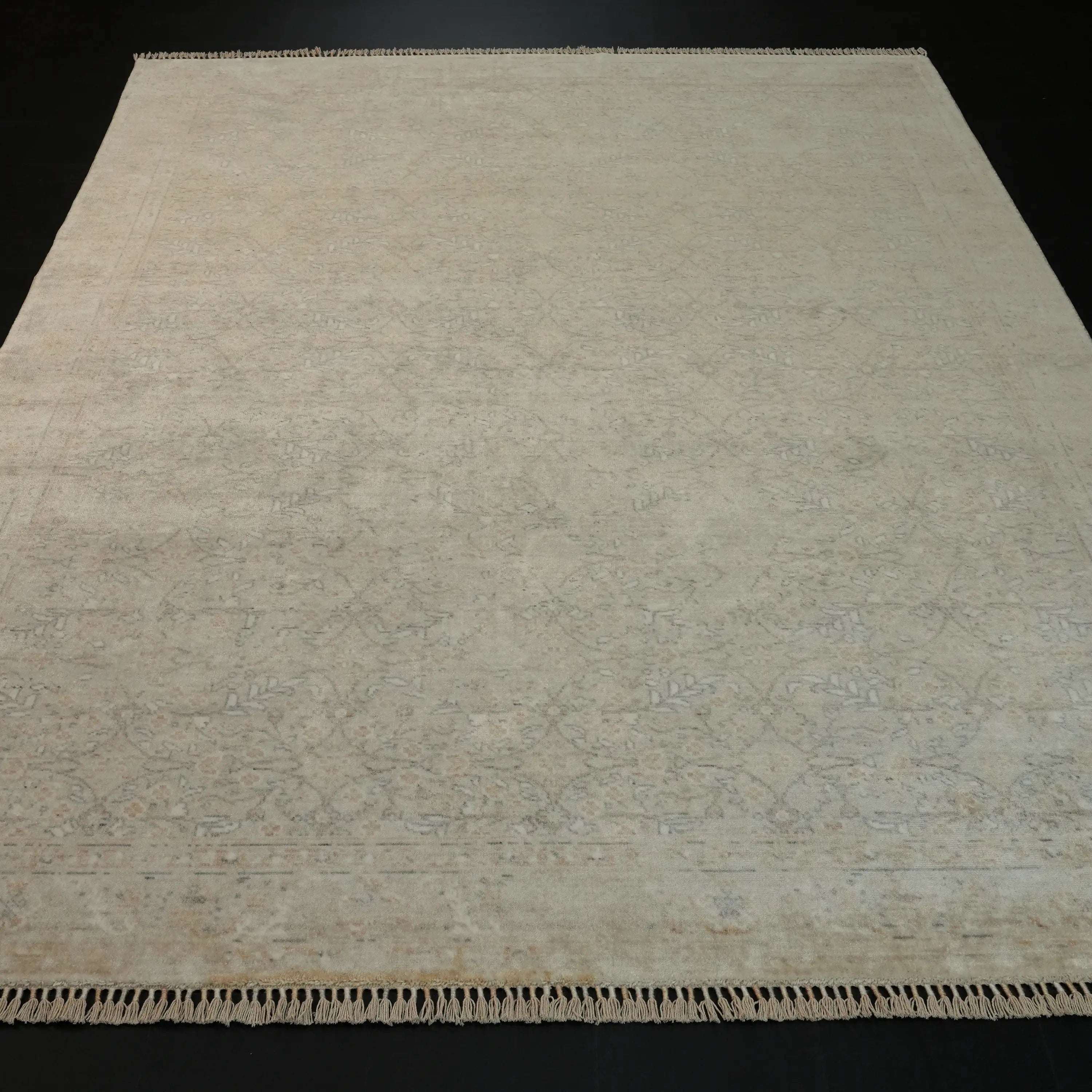 Zade Serisi Vintage Desenli Krem Tencel Tezgah Dokuma Halı